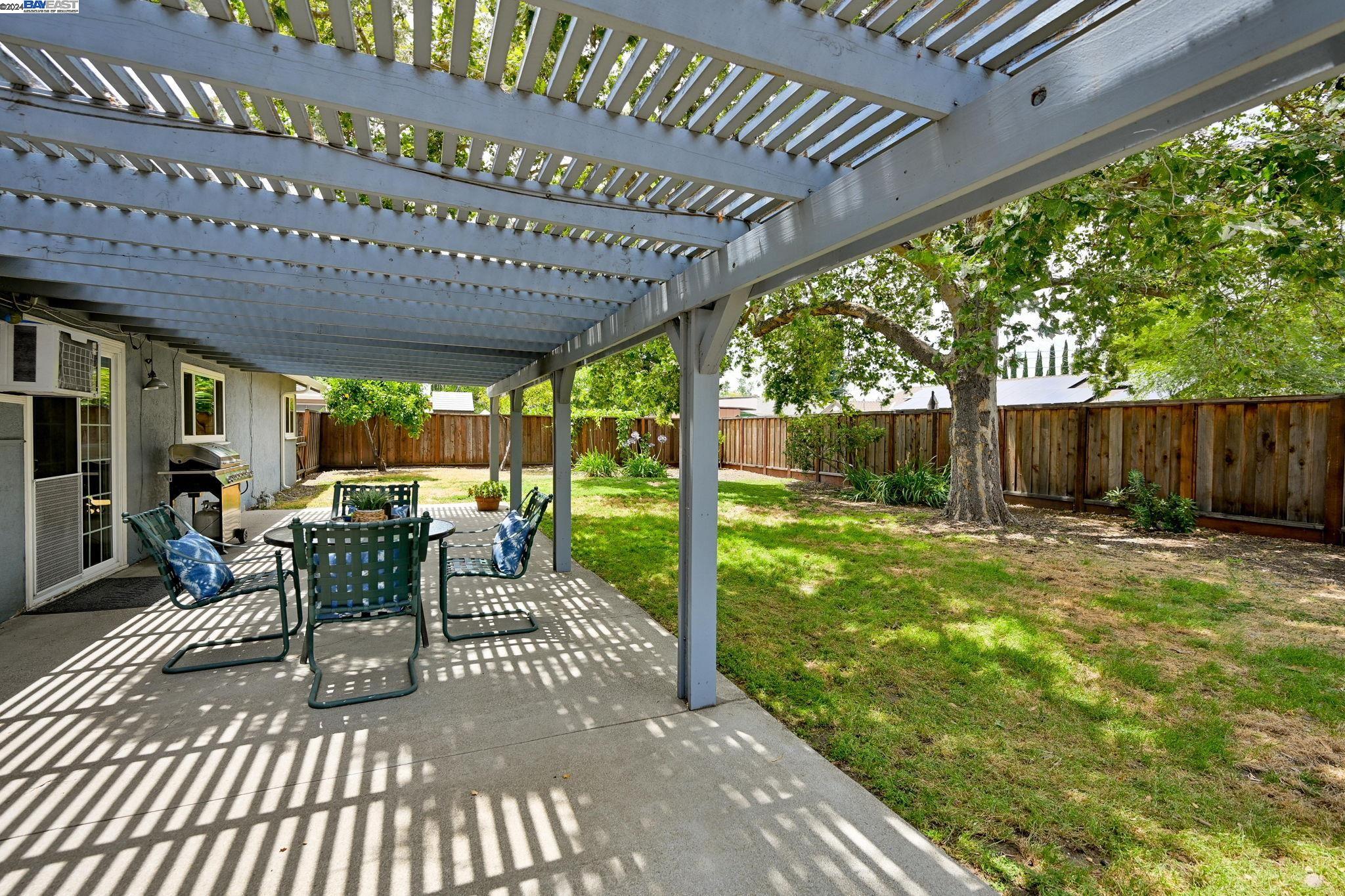 2436 Marcia Dr
