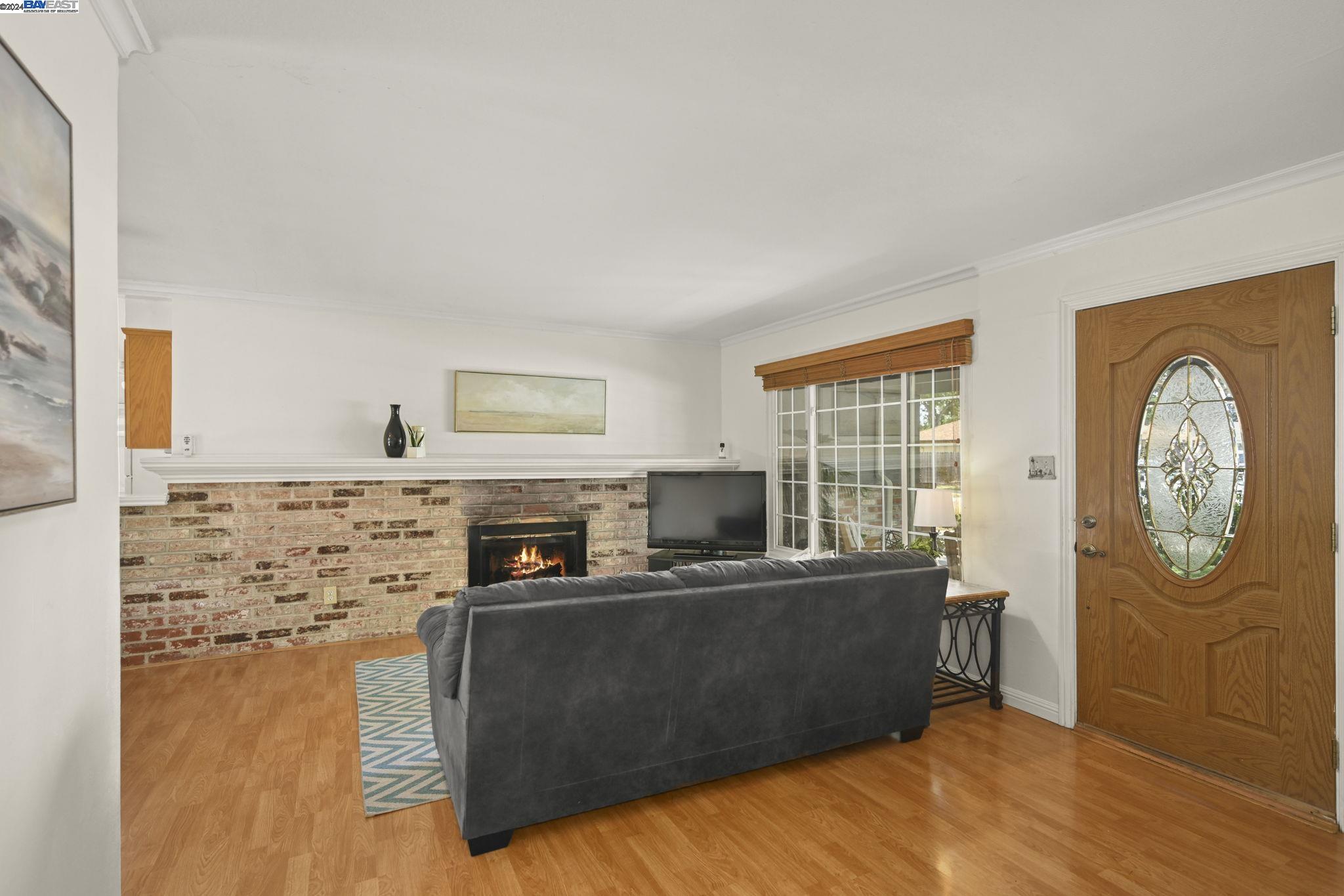 2436 Marcia Dr
