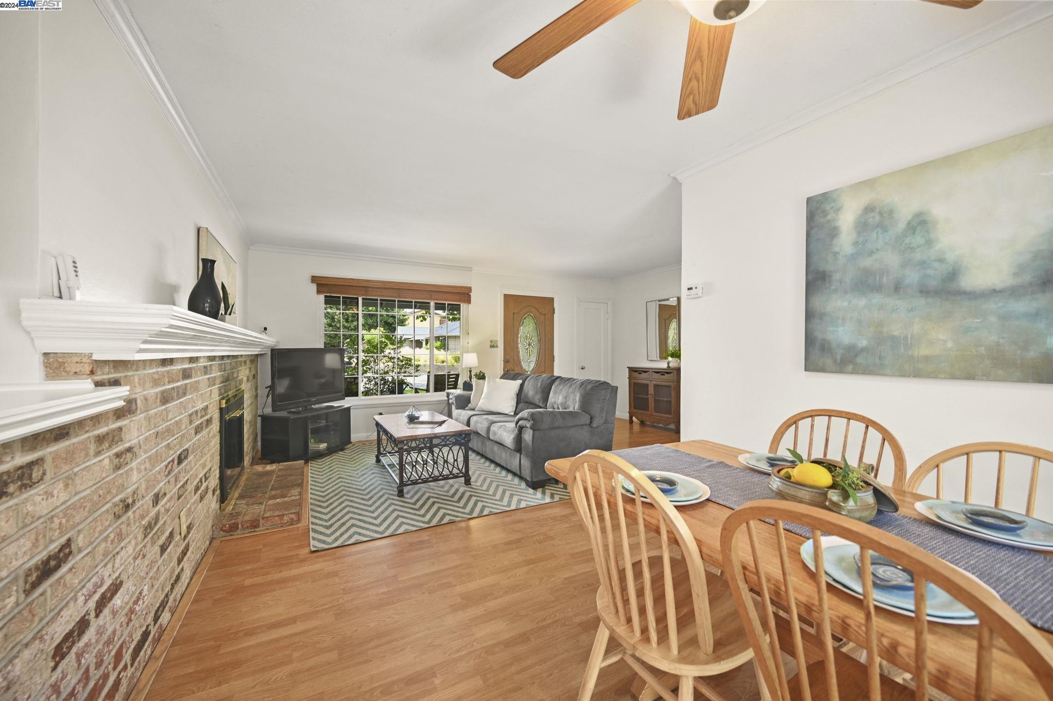 2436 Marcia Dr