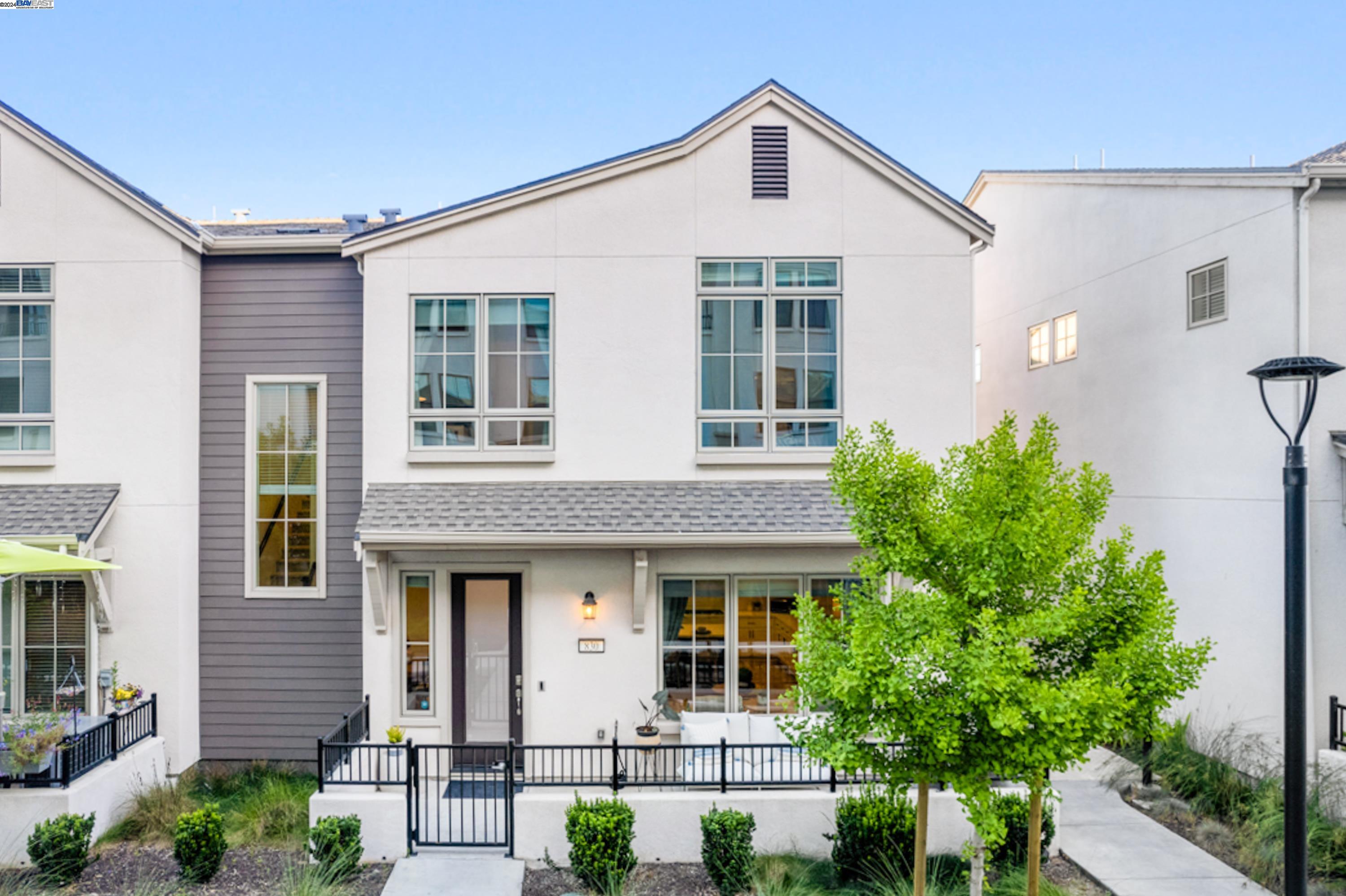 Detail Gallery Image 1 of 1 For 830 Anson Ln, Burlingame,  CA 94010 - 3 Beds | 3/1 Baths