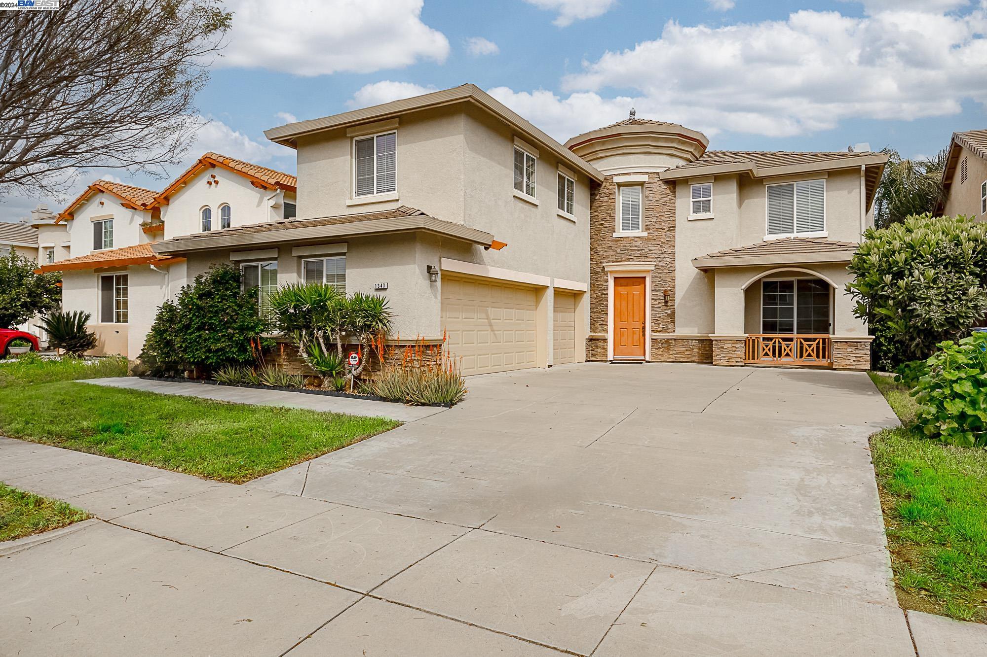 Detail Gallery Image 1 of 1 For 1343 Pinto Way, Patterson,  CA 95363 - 3 Beds | 2/1 Baths