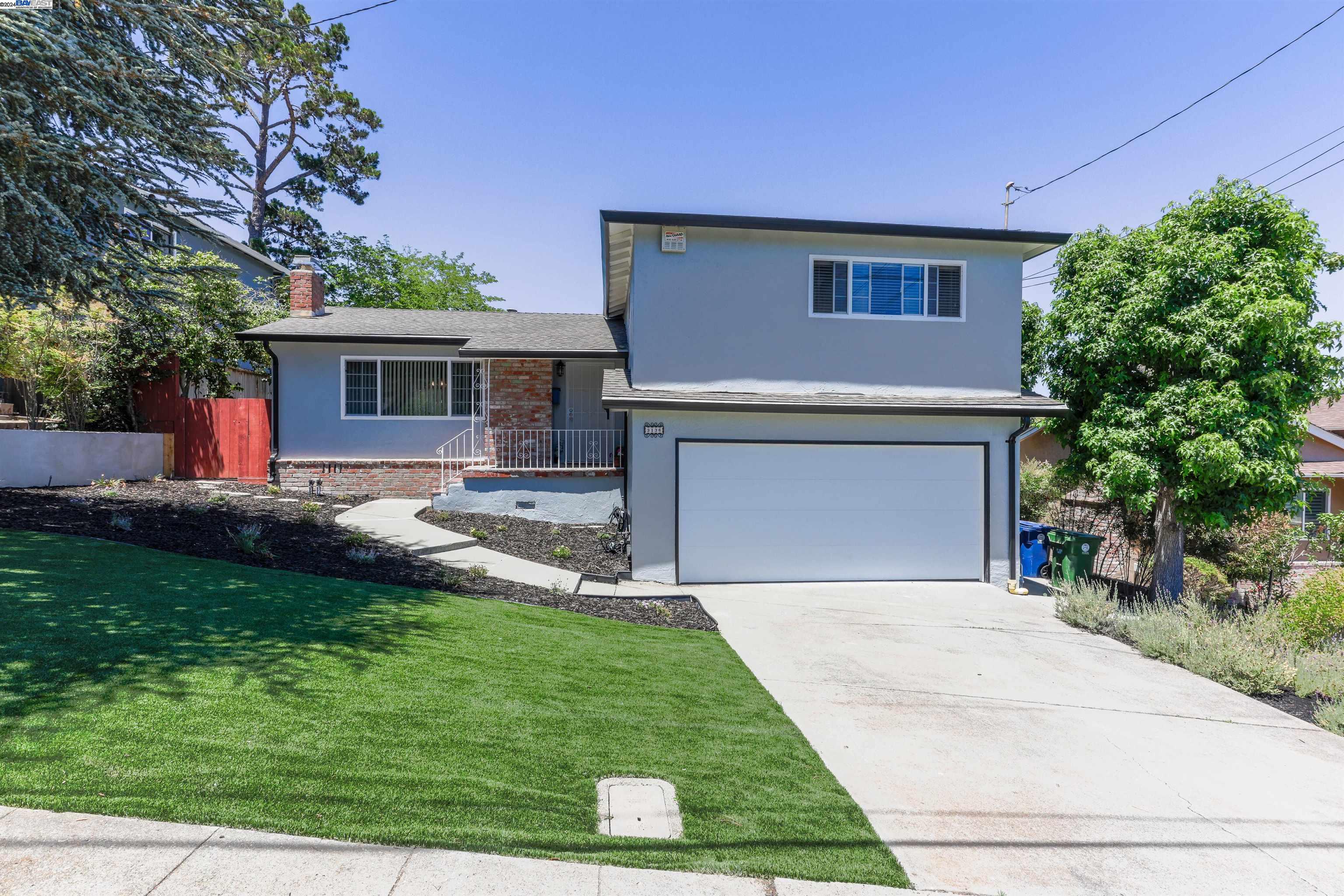 Detail Gallery Image 1 of 1 For 3136 Huntington Ct, Castro Valley,  CA 94546 - 3 Beds | 1/1 Baths