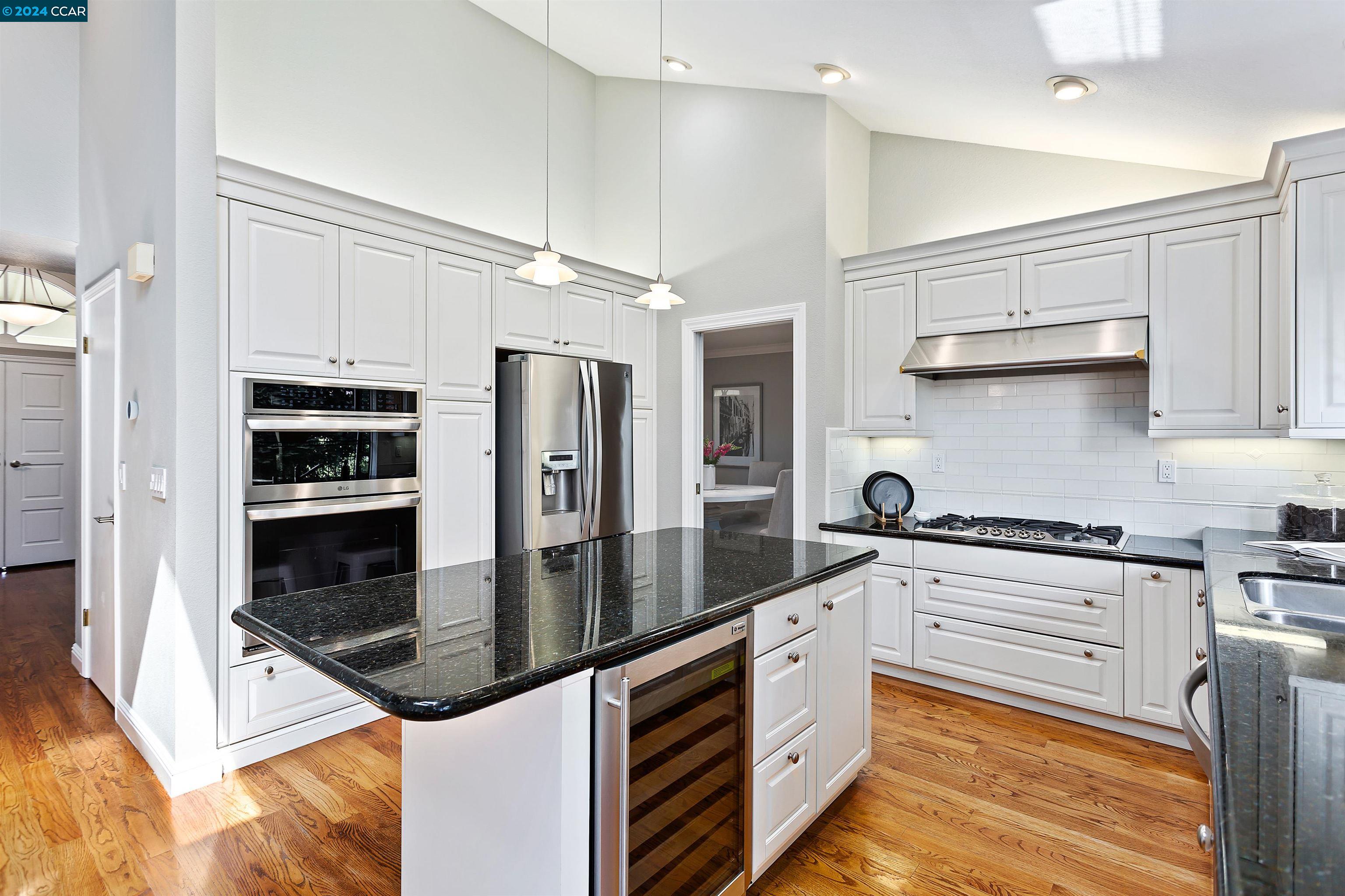 Photo #6: 41064405 Listing 