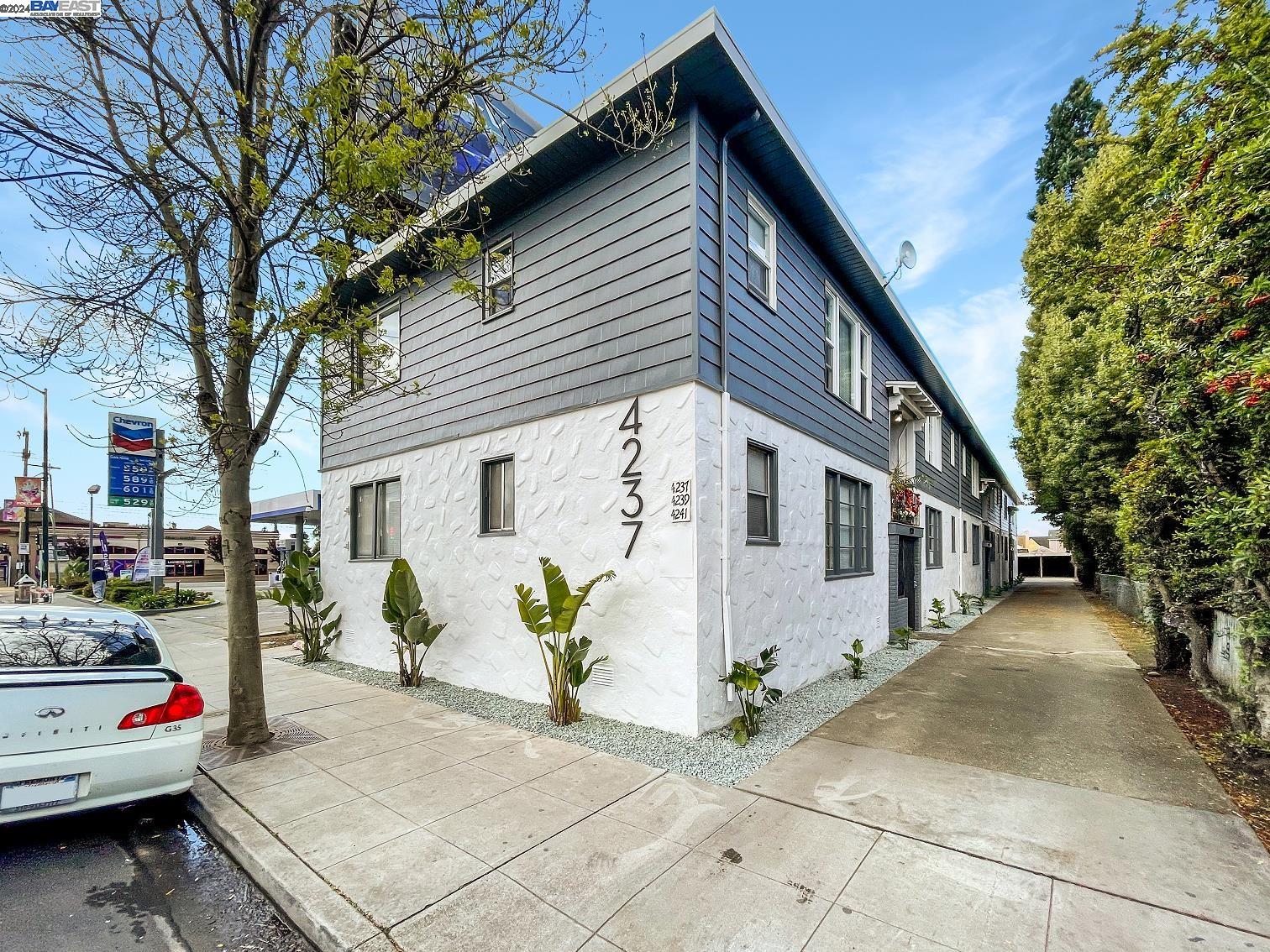 Detail Gallery Image 1 of 1 For 4237 Foothill Blvd, Oakland,  CA 94601 - – Beds | – Baths