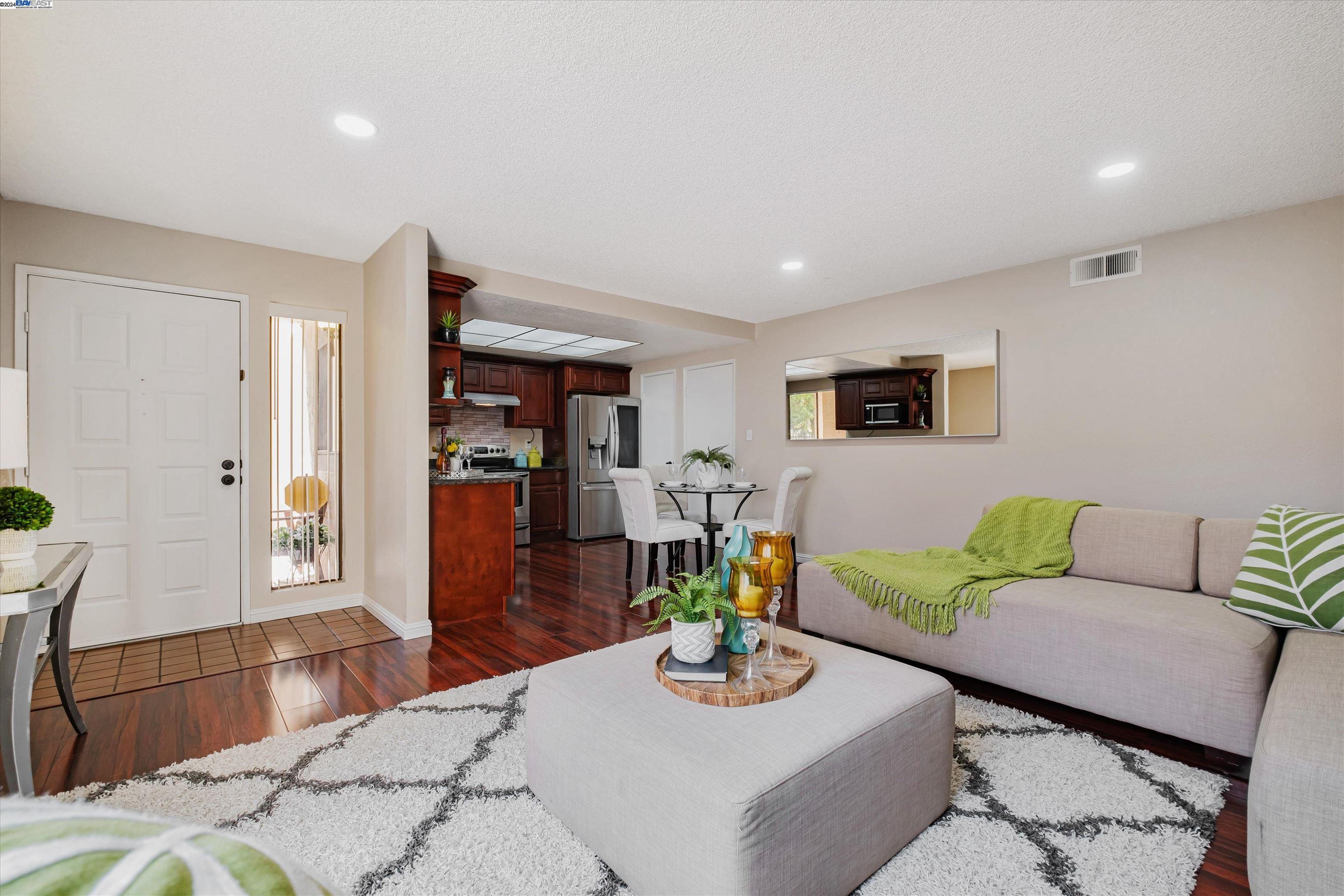 Photo #6: 41064413 Listing 