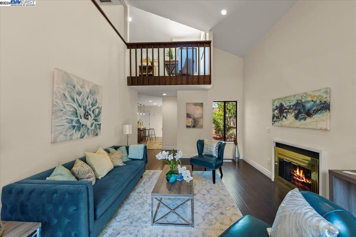 Detail Gallery Image 1 of 1 For 936 Big Bear Ct, Milpitas,  CA 95035 - 2 Beds | 2 Baths