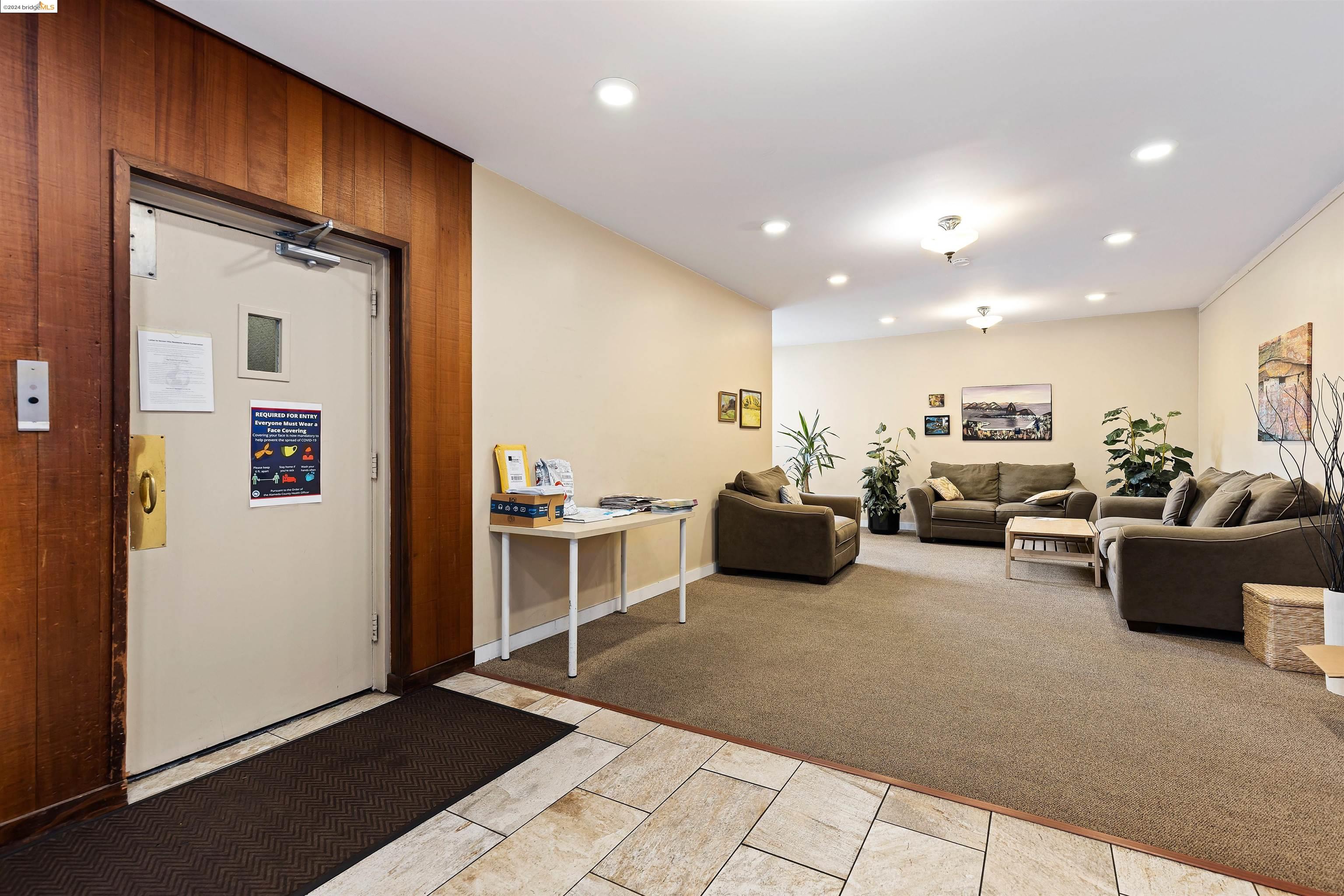Photo #2: 41064589 Listing 