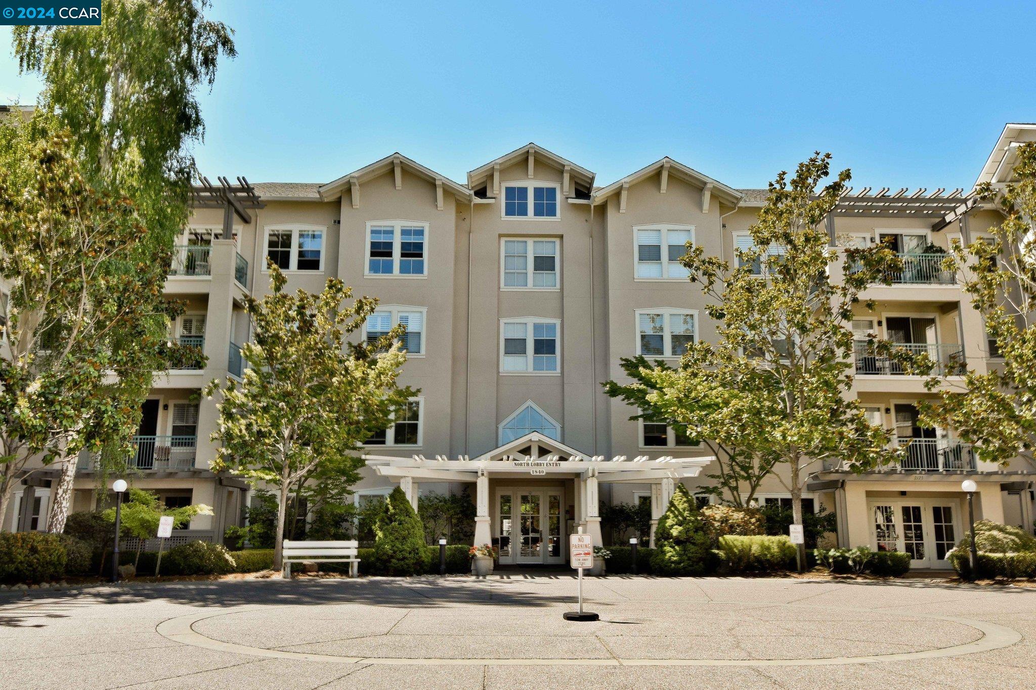 MLS: 41064590 Condo For Sale