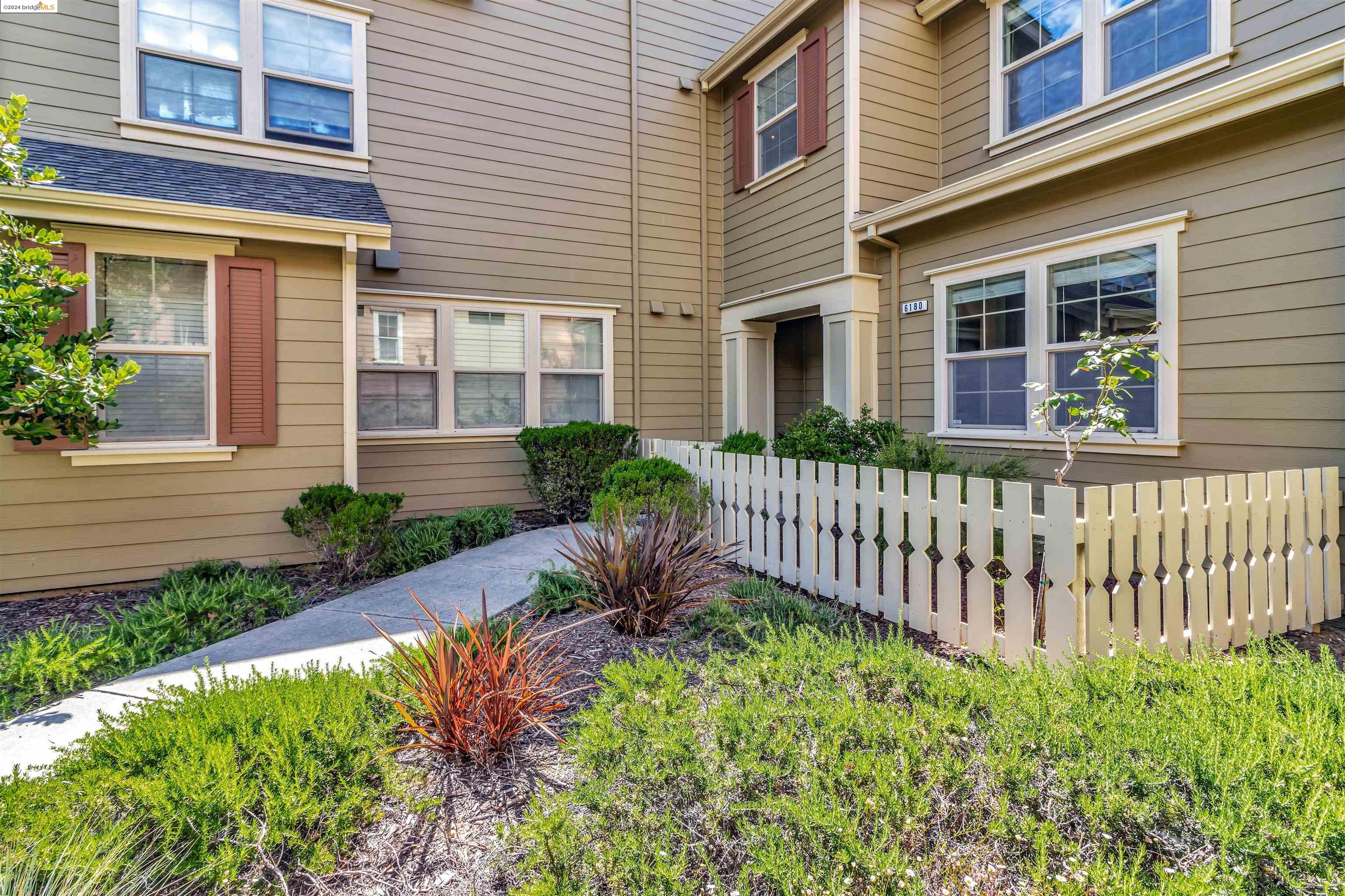 Photo #2: 41064605 Listing 