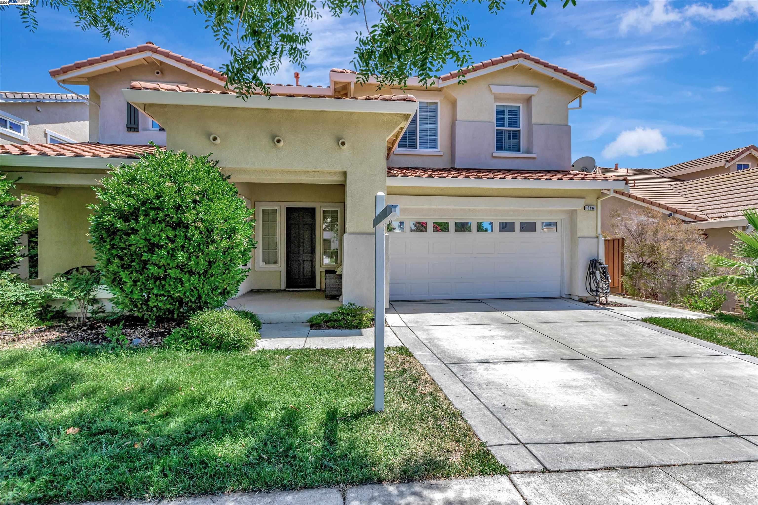 Detail Gallery Image 1 of 1 For 386 Roundhill Drive, Brentwood,  CA 94513 - 3 Beds | 3/1 Baths