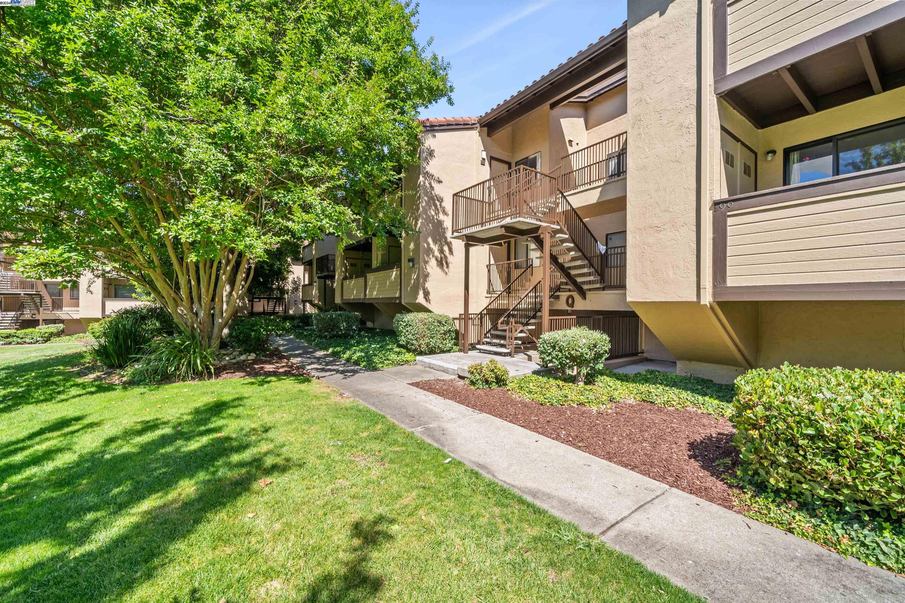 More Details about MLS # 41064627 : 95 WENATCHEE CMN # 13