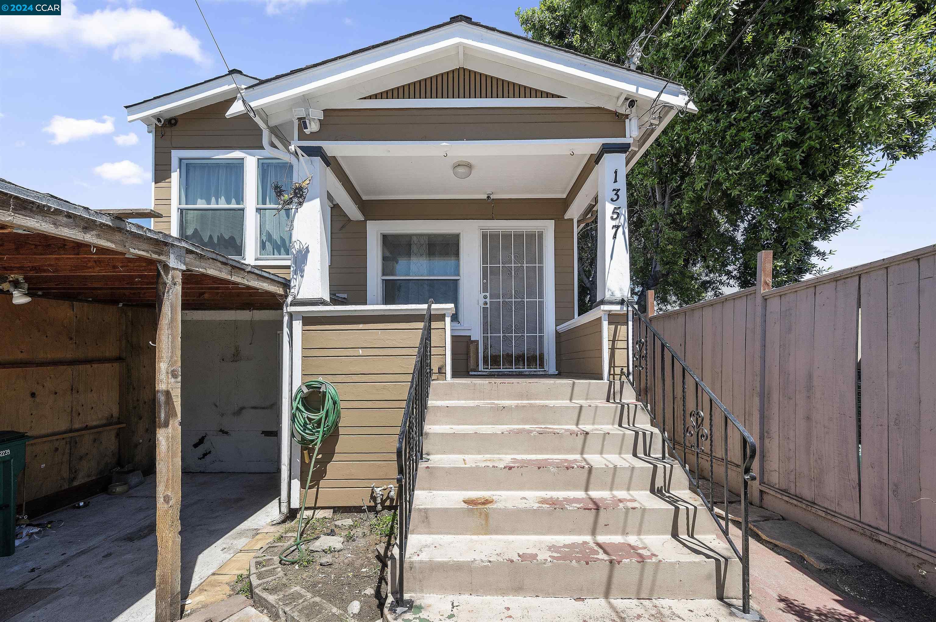 Detail Gallery Image 1 of 1 For 1357 88th Ave, Oakland,  CA 94621 - 2 Beds | 1 Baths