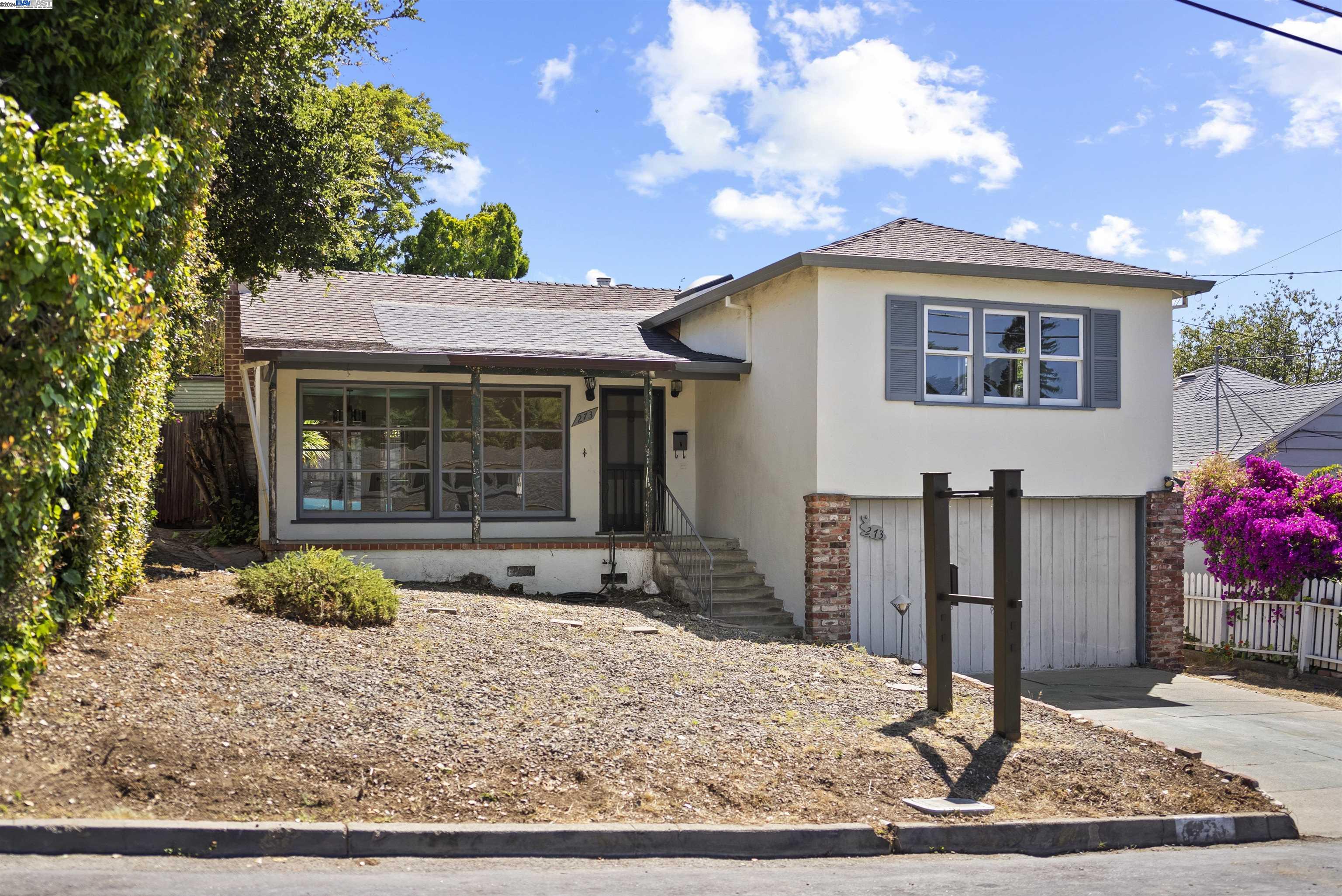 Detail Gallery Image 1 of 1 For 273 Fir St, San Carlos,  CA 94070 - 3 Beds | 1/1 Baths