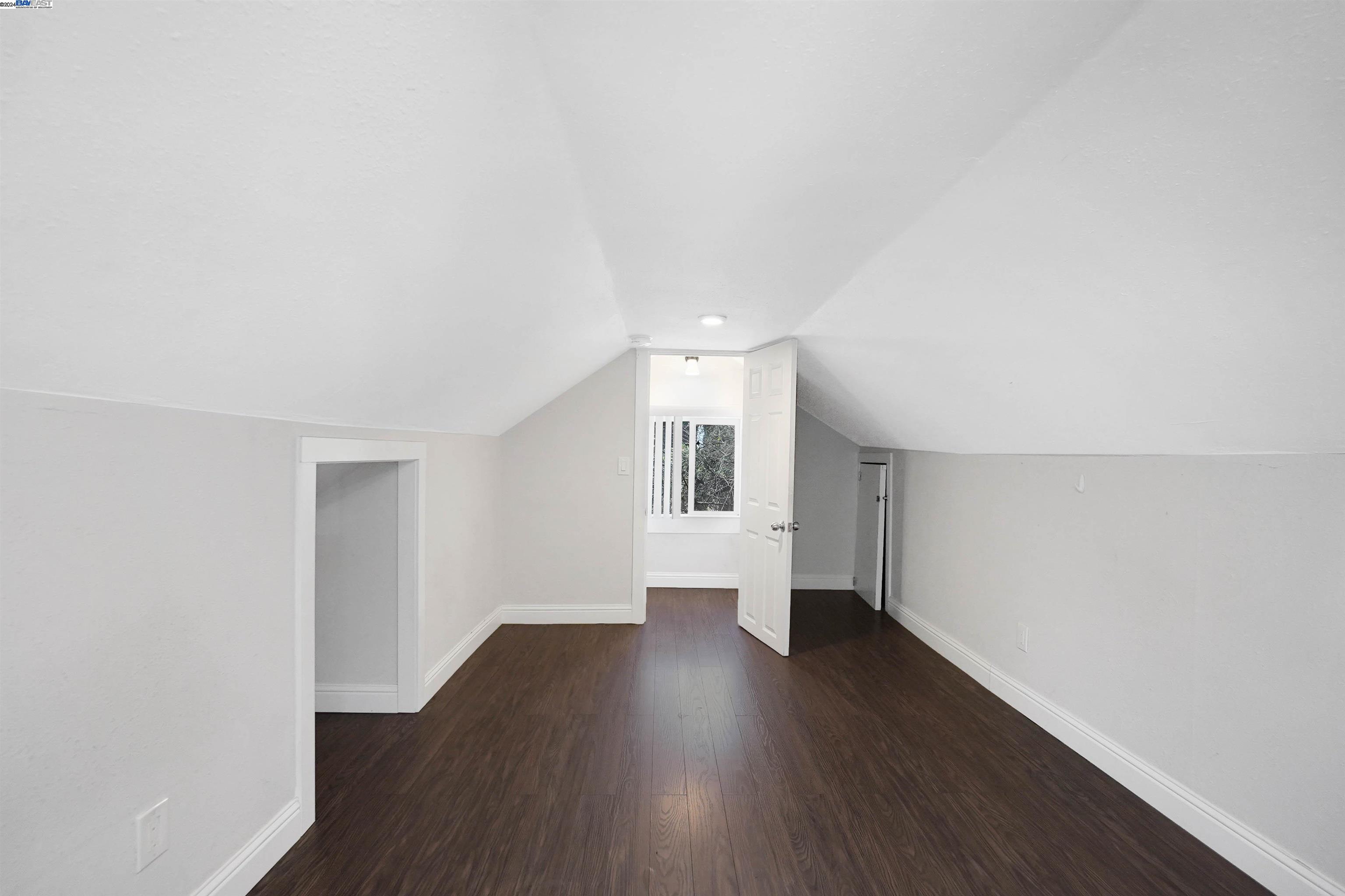 2821 Vallecito Pl, Oakland, California 94606, 2 Bedrooms Bedrooms, 4 Rooms Rooms,1 BathroomBathrooms,Residential,For Sale,2821 Vallecito Pl,41064753