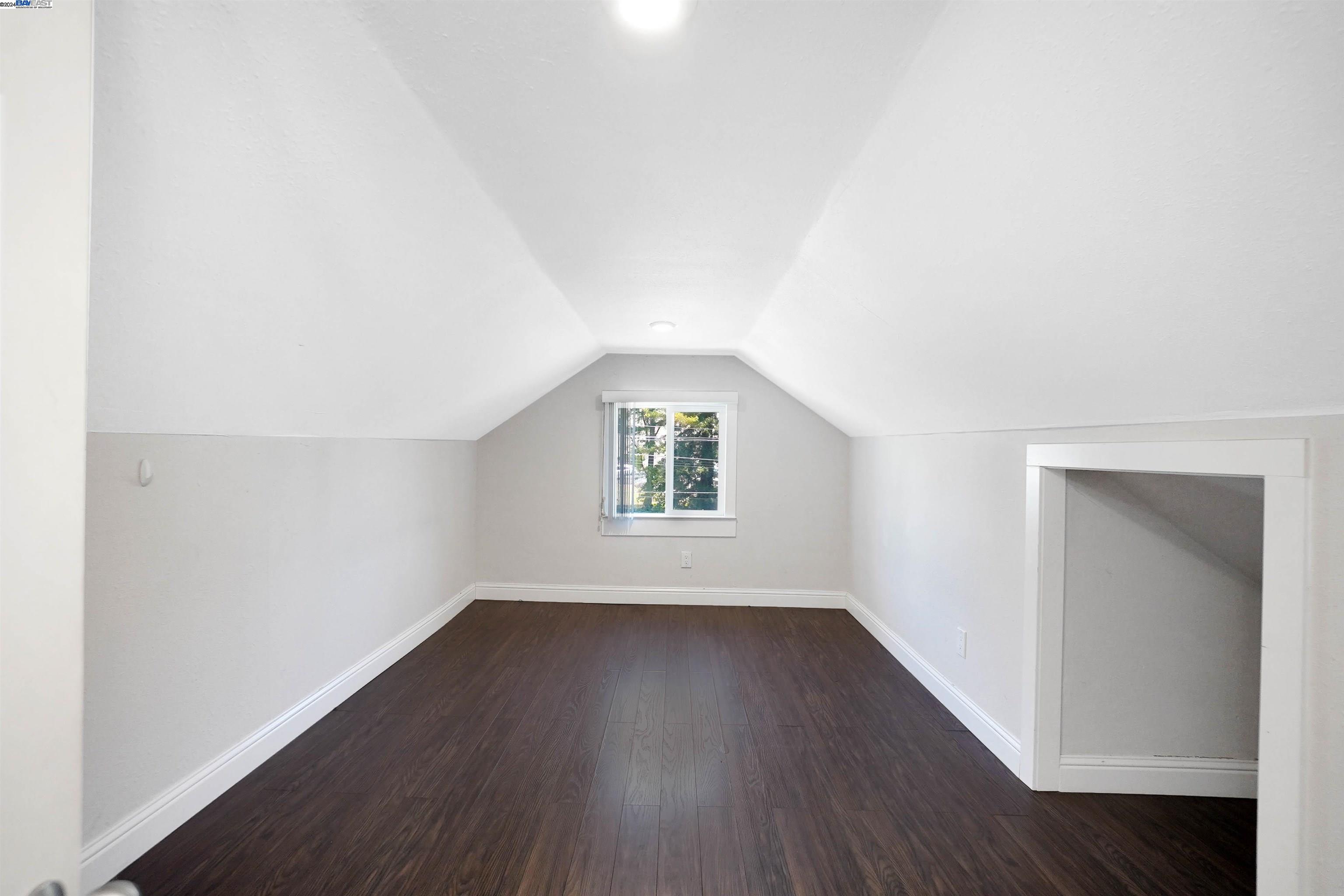 2821 Vallecito Pl, Oakland, California 94606, 2 Bedrooms Bedrooms, 4 Rooms Rooms,1 BathroomBathrooms,Residential,For Sale,2821 Vallecito Pl,41064753