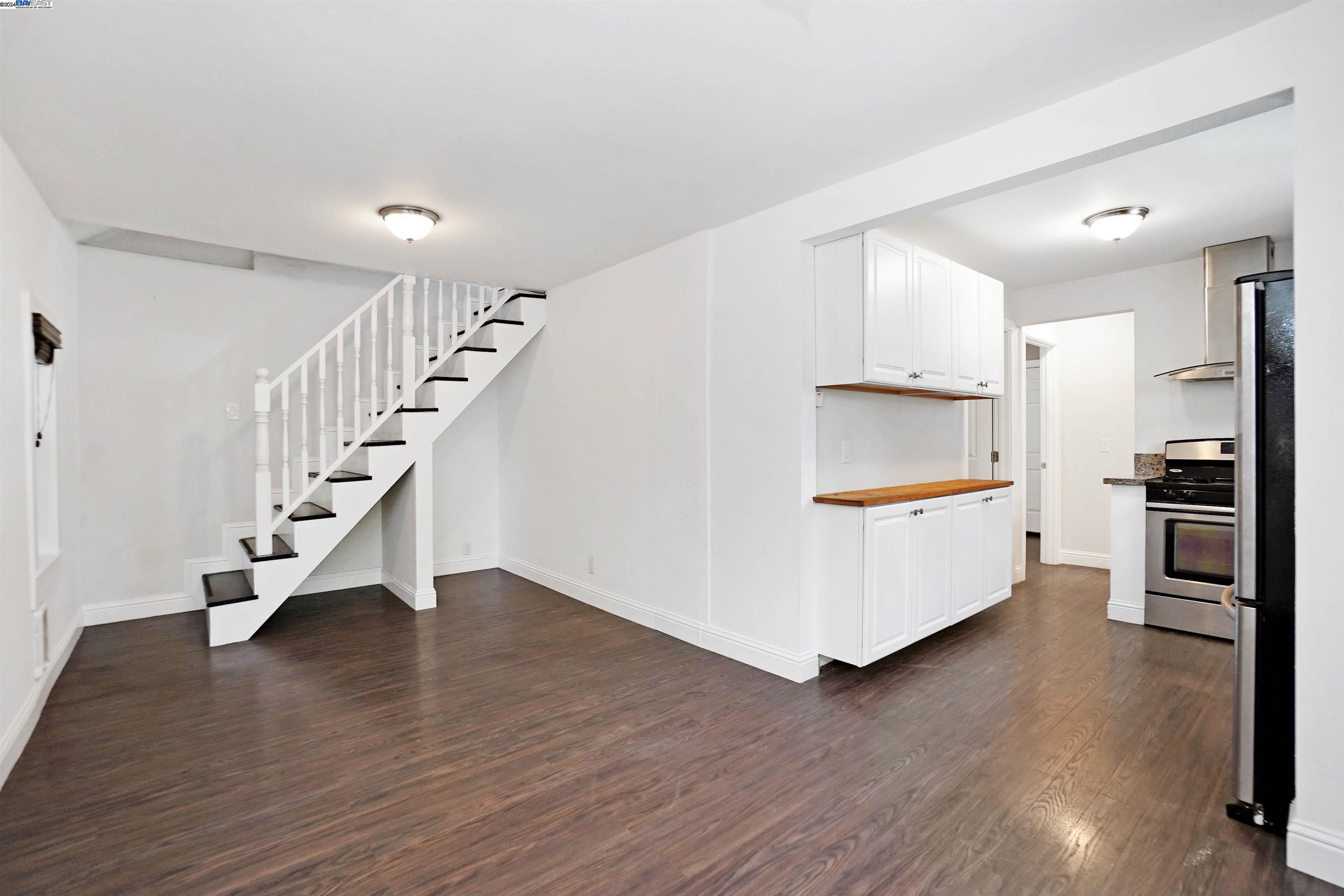 2821 Vallecito Pl, Oakland, California 94606, 2 Bedrooms Bedrooms, 4 Rooms Rooms,1 BathroomBathrooms,Residential,For Sale,2821 Vallecito Pl,41064753