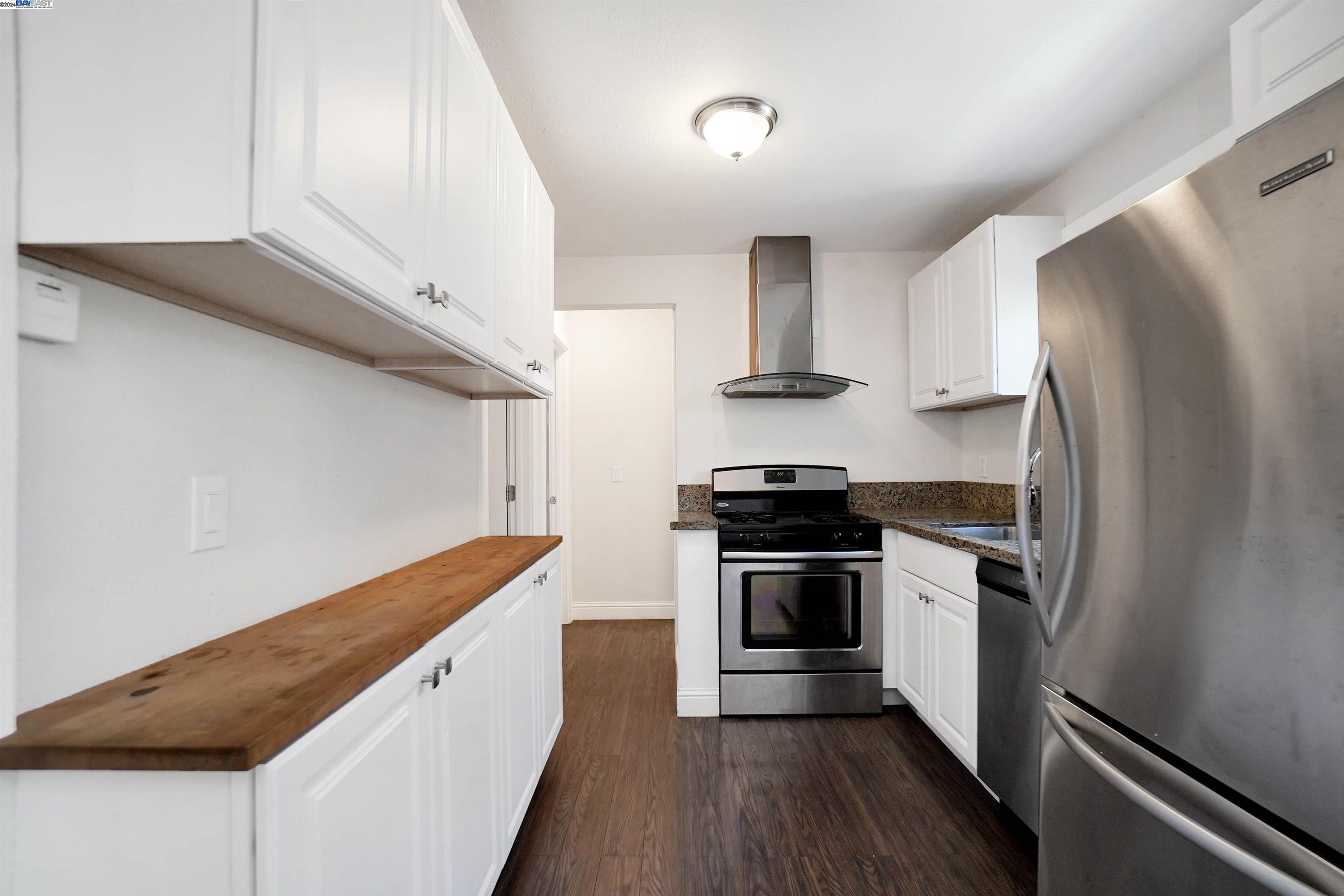 2821 Vallecito Pl, Oakland, California 94606, 2 Bedrooms Bedrooms, 4 Rooms Rooms,1 BathroomBathrooms,Residential,For Sale,2821 Vallecito Pl,41064753