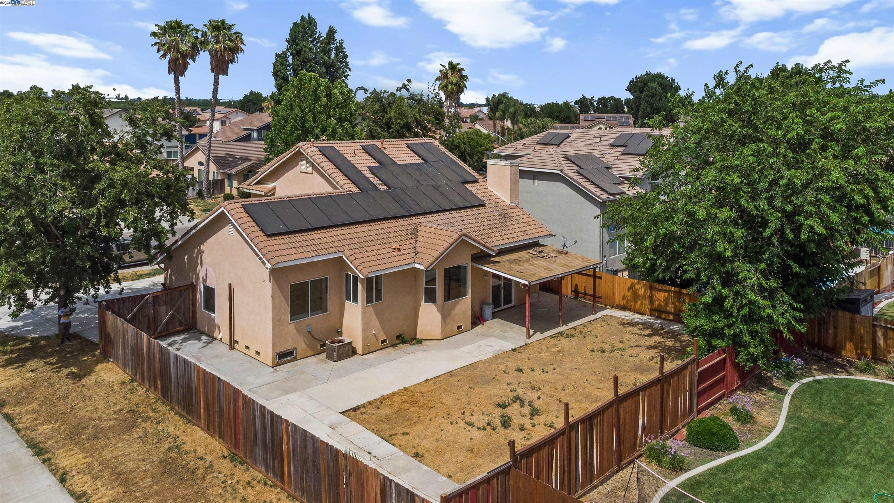 Detail Gallery Image 6 of 53 For 1622 via Colabria, Gustine,  CA 95322 - 4 Beds | 3 Baths