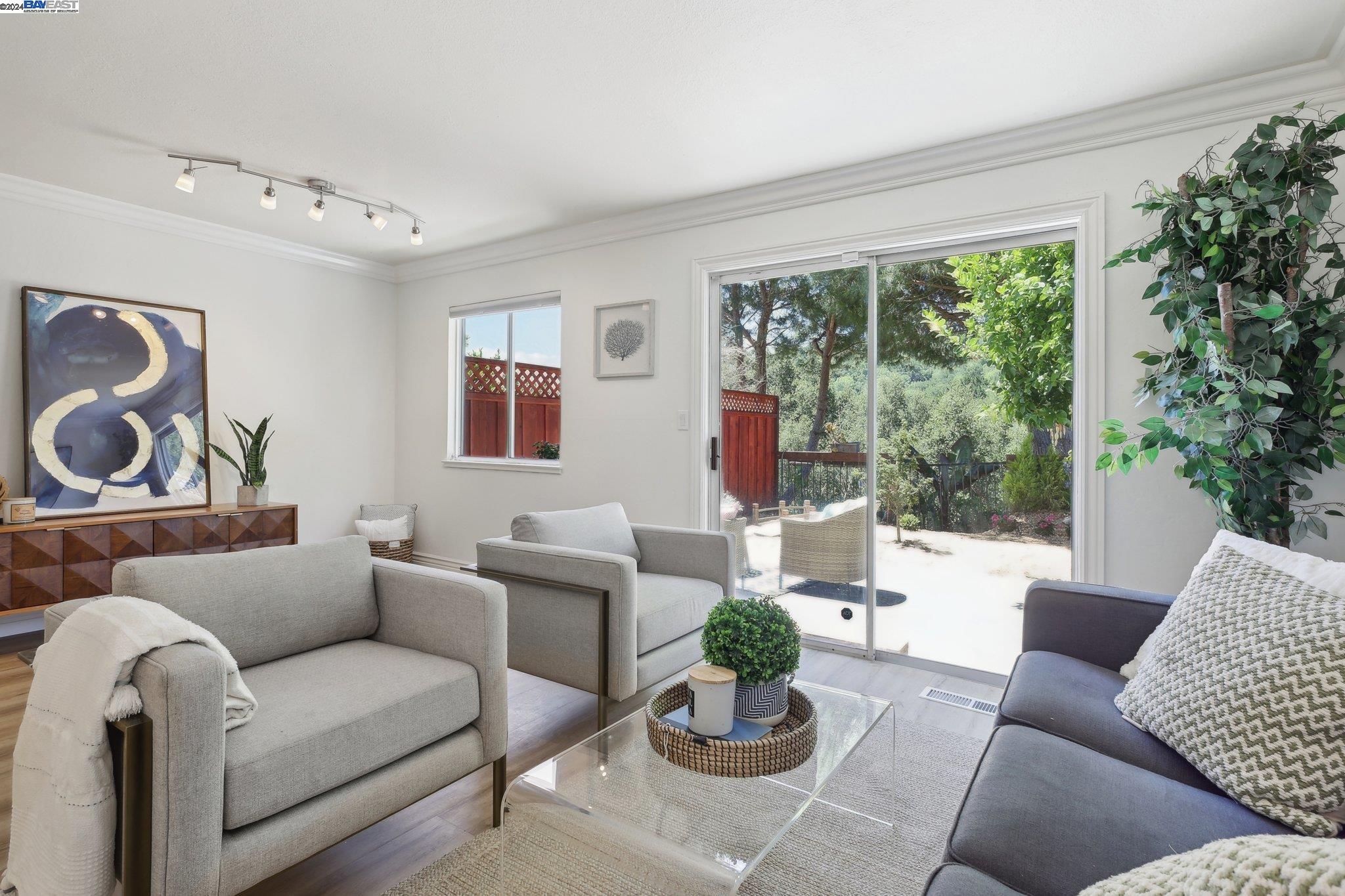 Photo #5: 41064917 Listing 
