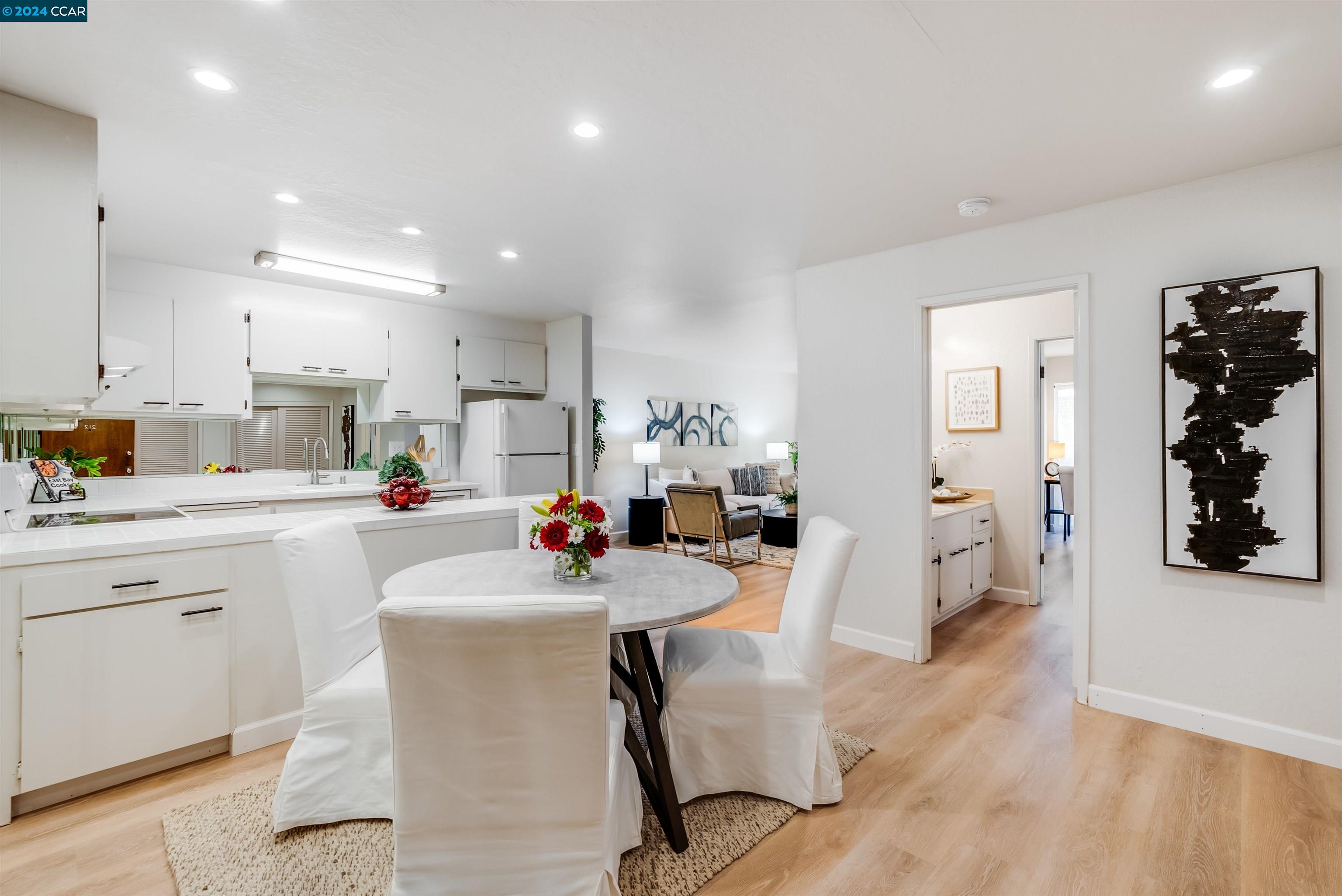 Photo #2: 41064921 Listing 
