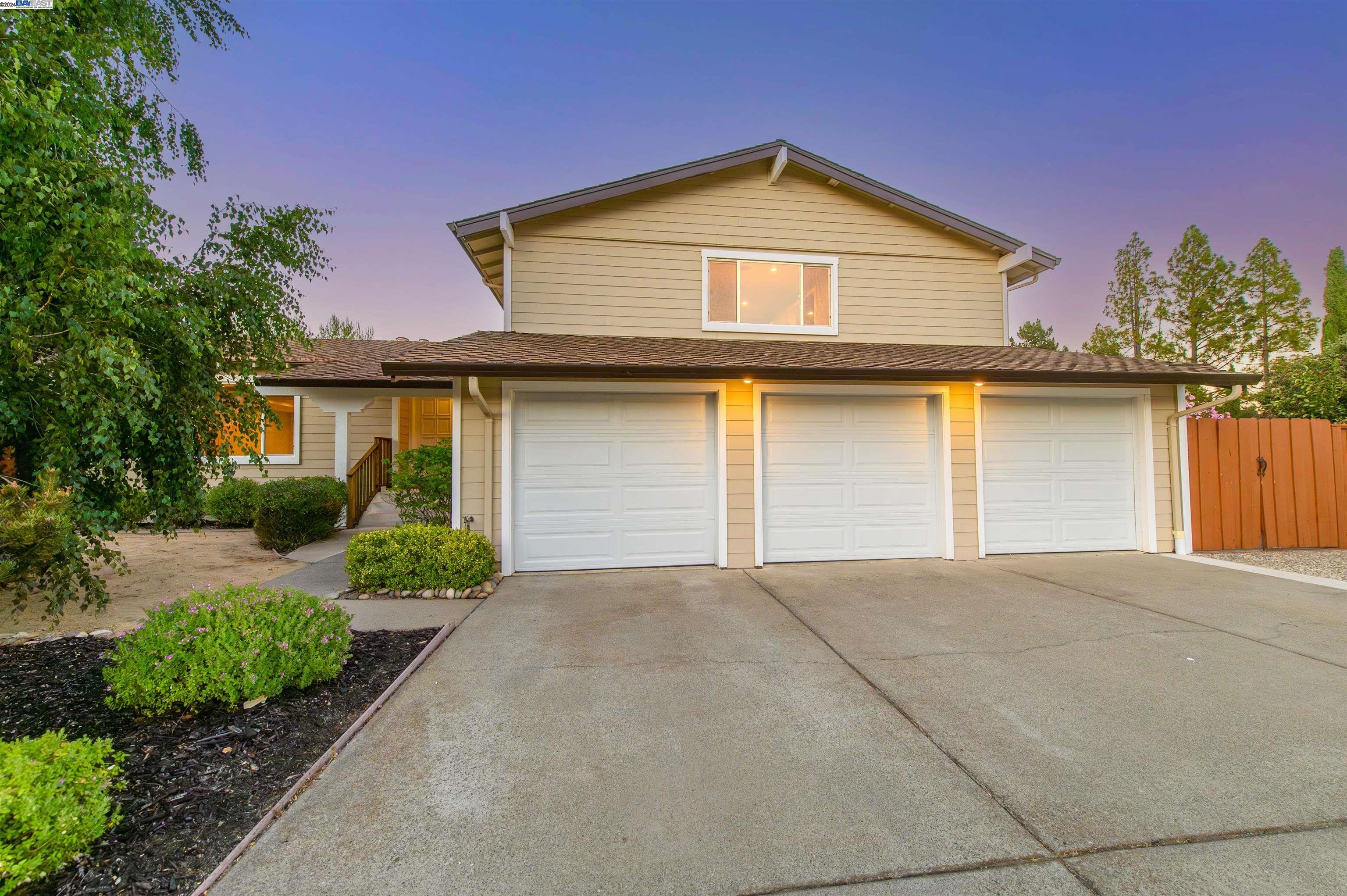 Detail Gallery Image 1 of 1 For 2491 Palmira Place, San Ramon,  CA 94583-1941 - 4 Beds | 3 Baths