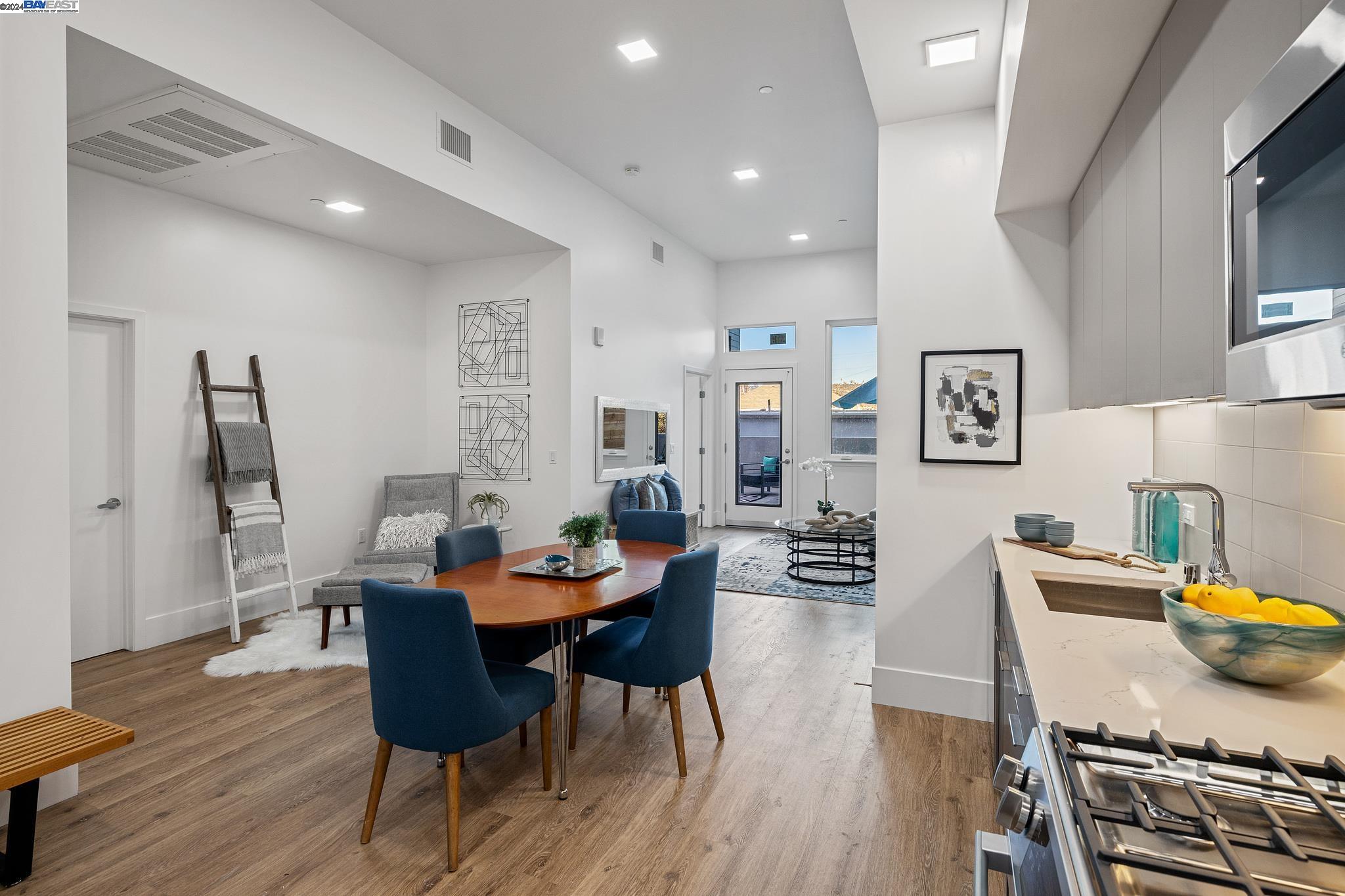 Photo #2: 41065056 Listing 