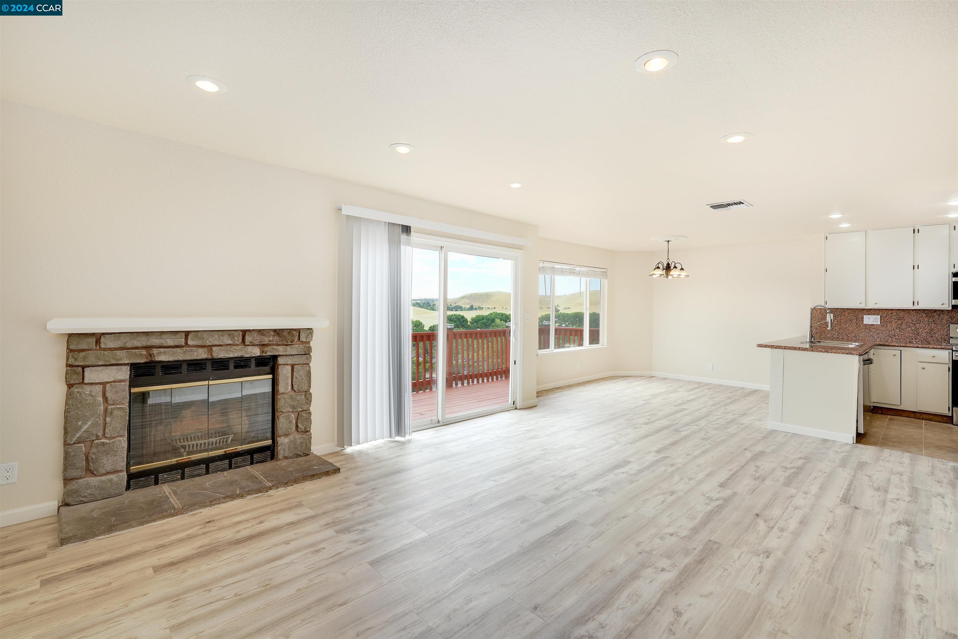 Photo #3: 41065110 Listing 