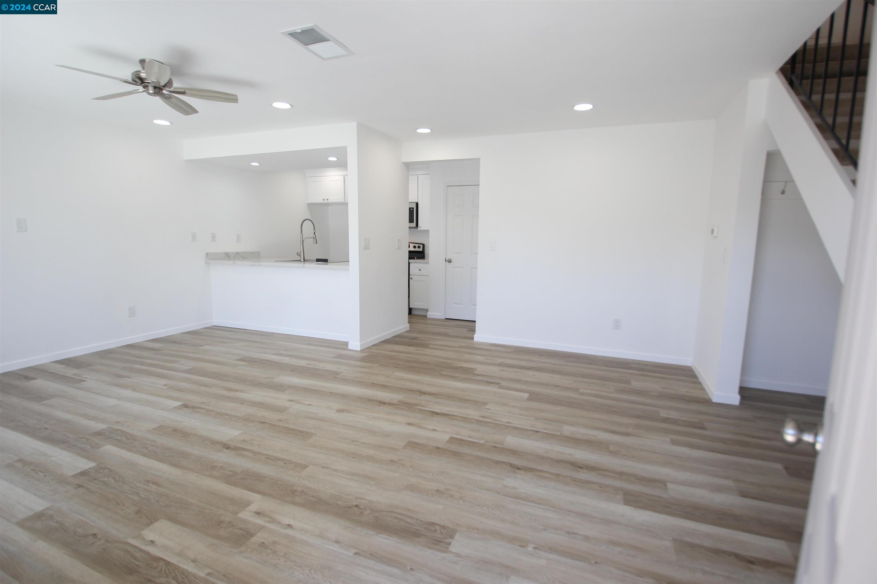 Photo #4: 41065240 Listing 