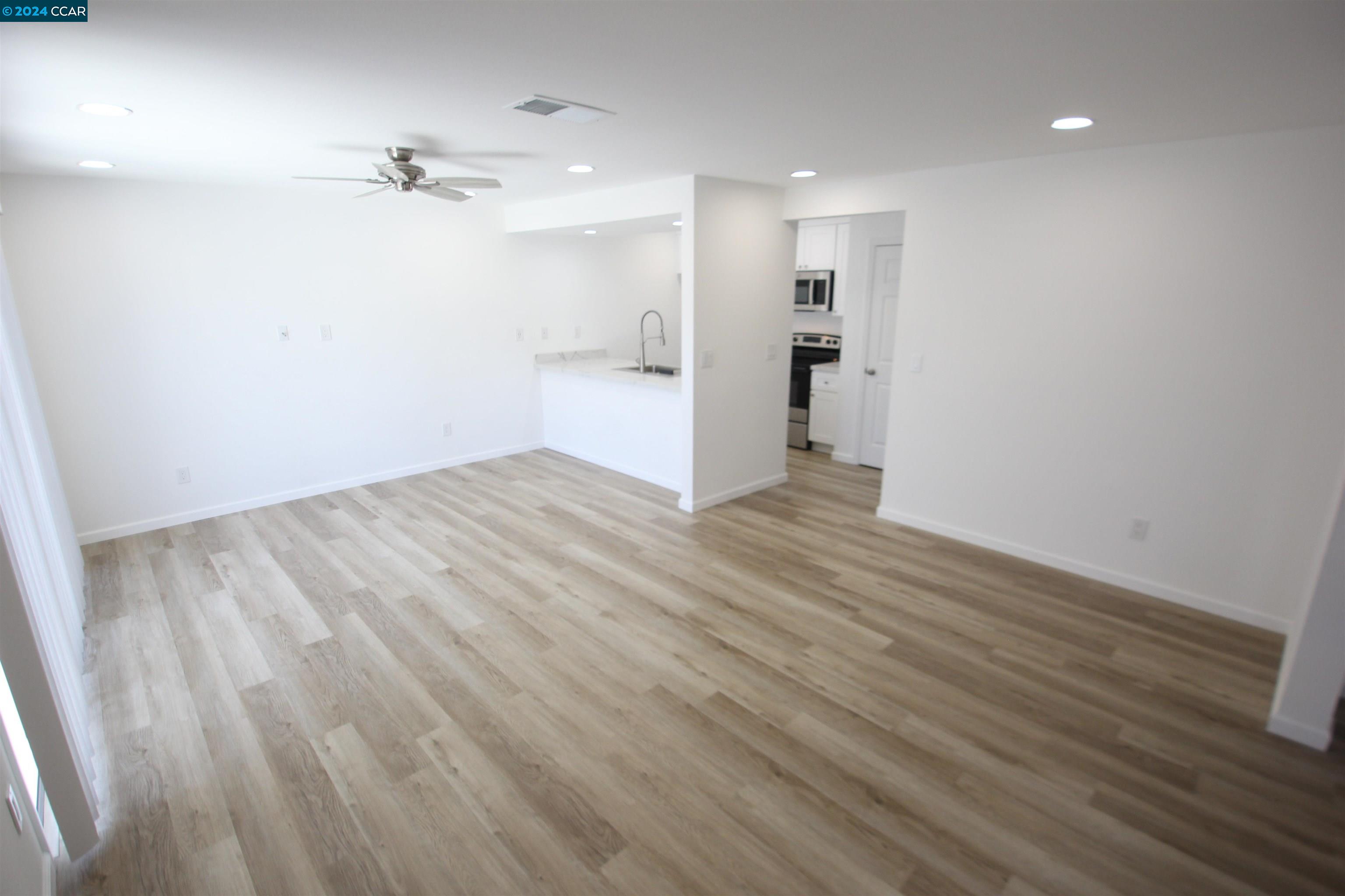 Photo #5: 41065240 Listing 