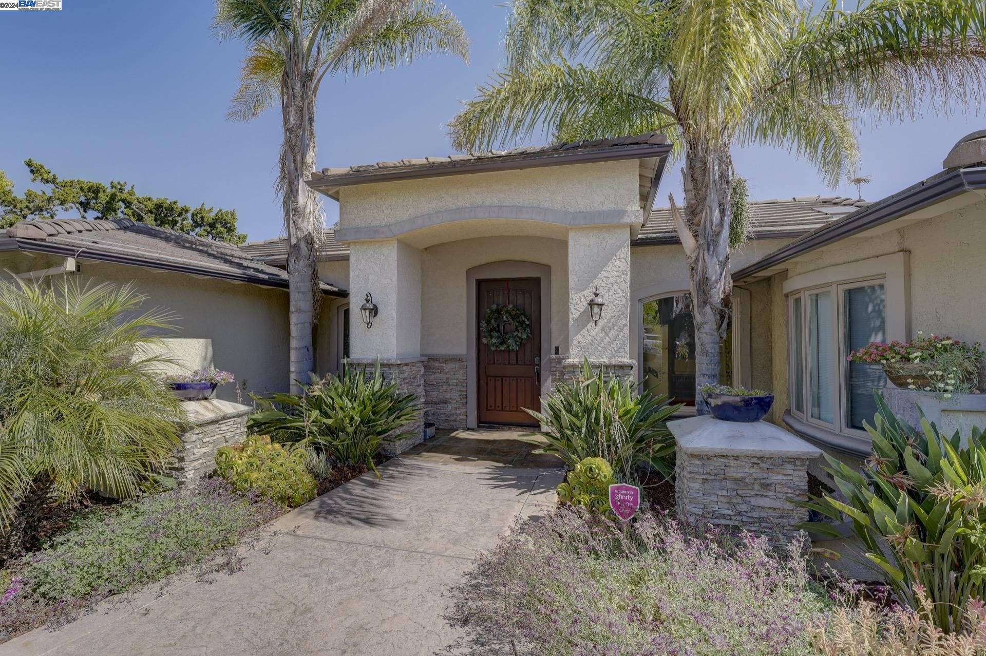20565 Debbie Ln  