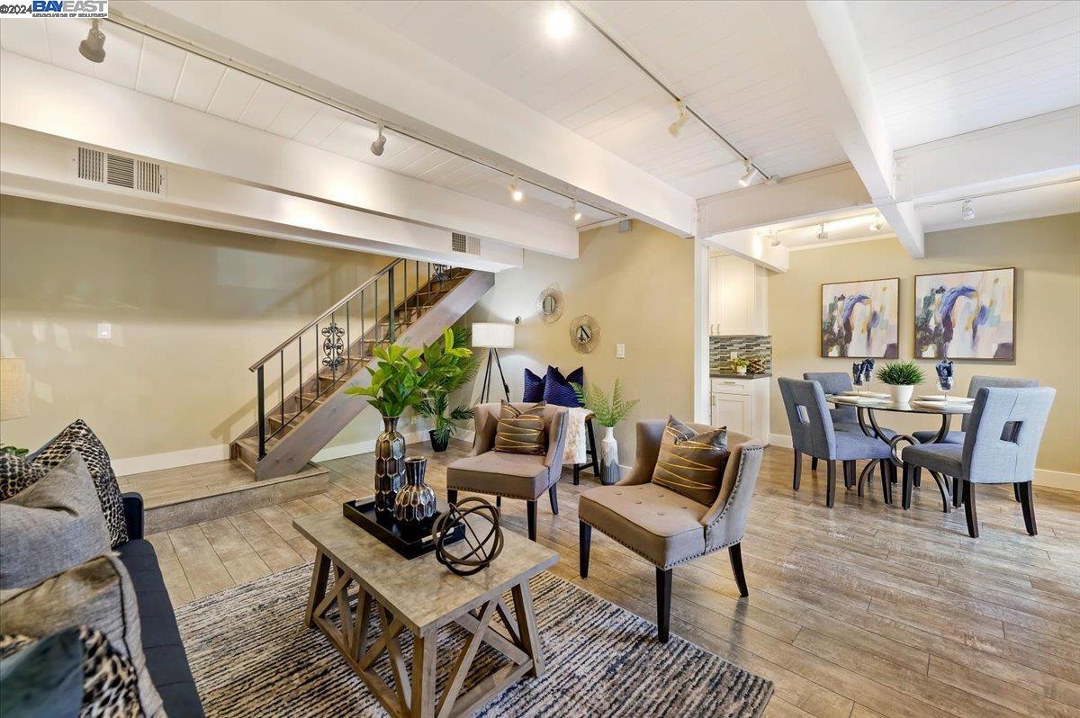 Photo #3: 41065300 Listing 