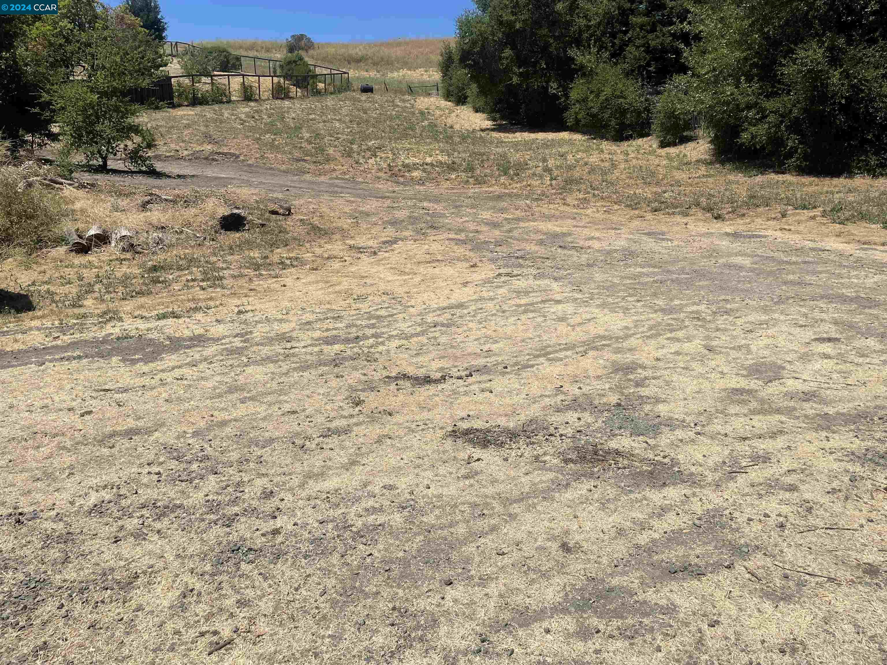 Detail Gallery Image 5 of 9 For 3652 Old Blackhawk Rd, Danville,  CA 94526 - – Beds | – Baths