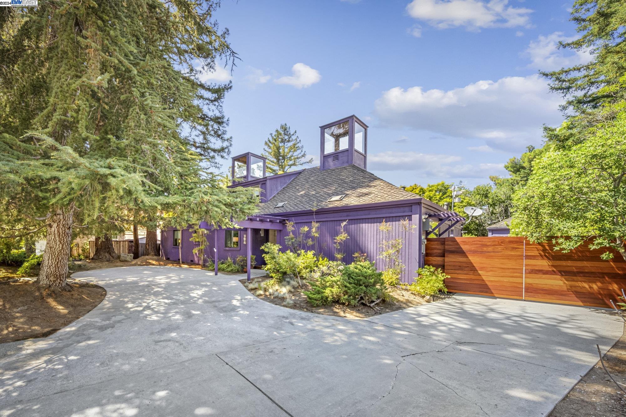 Detail Gallery Image 1 of 1 For 394 Foxborough Dr, Mountain View,  CA 94041 - 3 Beds | 2 Baths
