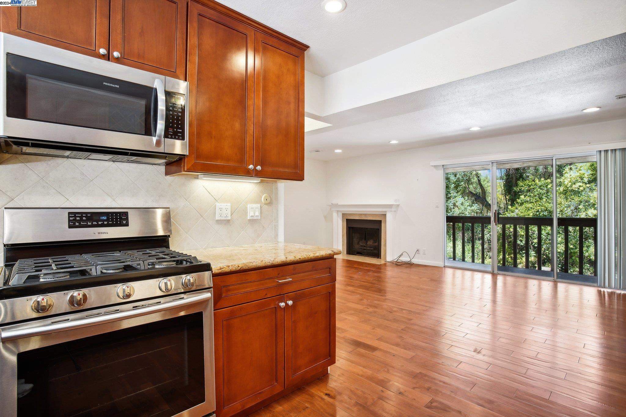 Photo #5: 41065467 Listing 