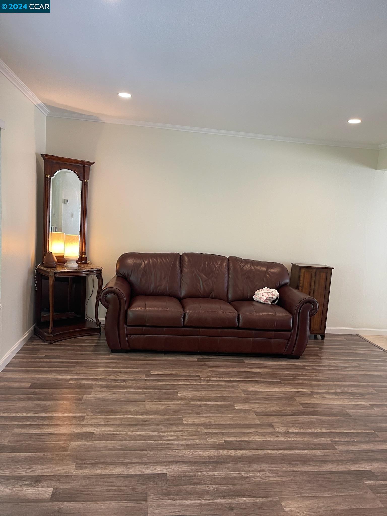 Photo #5: 41065483 Listing 