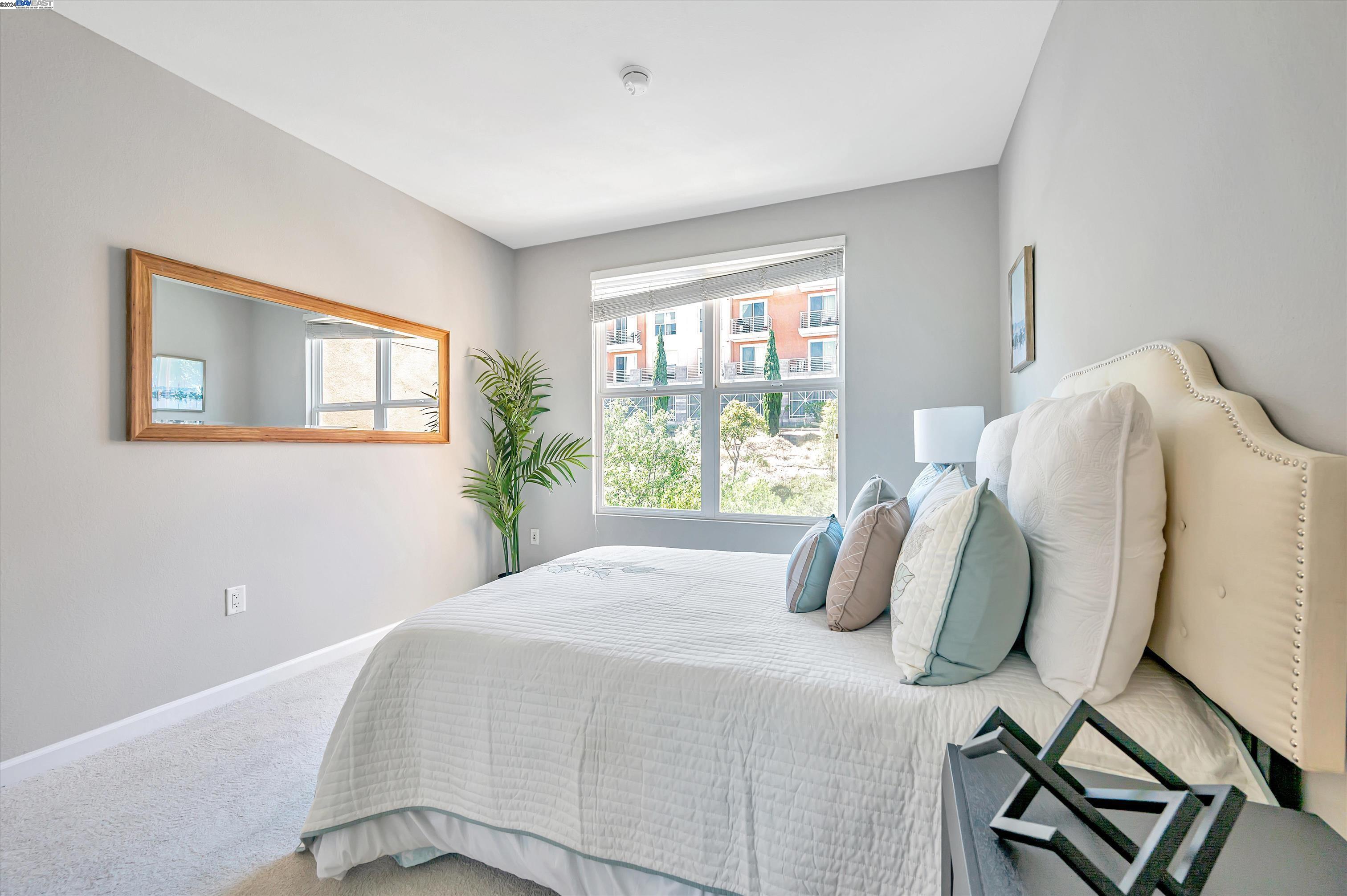 Detail Gallery Image 23 of 40 For 401 Crescent Court #4302,  San Francisco,  CA 94134 - 2 Beds | 2 Baths