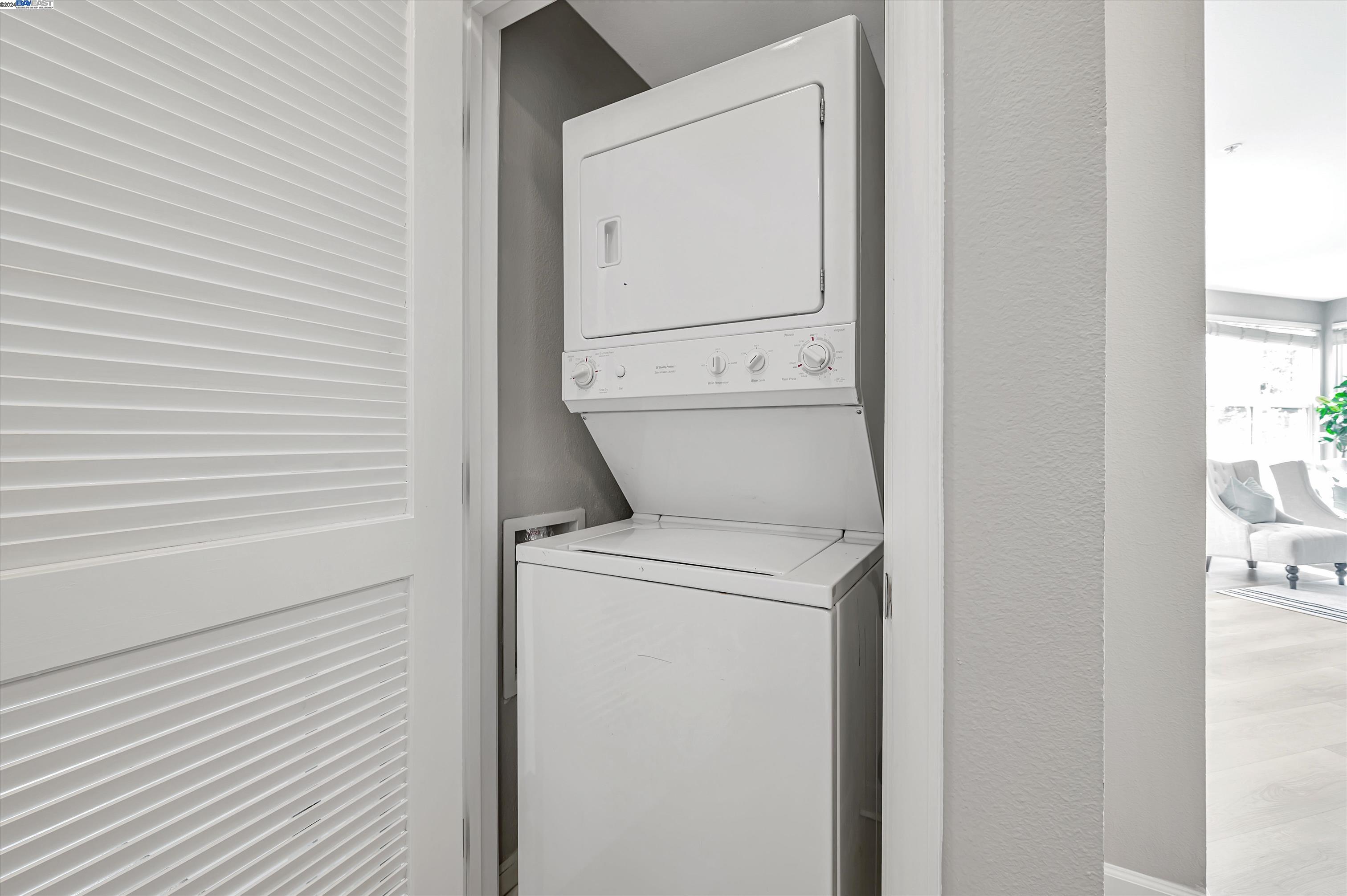 Detail Gallery Image 33 of 40 For 401 Crescent Court #4302,  San Francisco,  CA 94134 - 2 Beds | 2 Baths