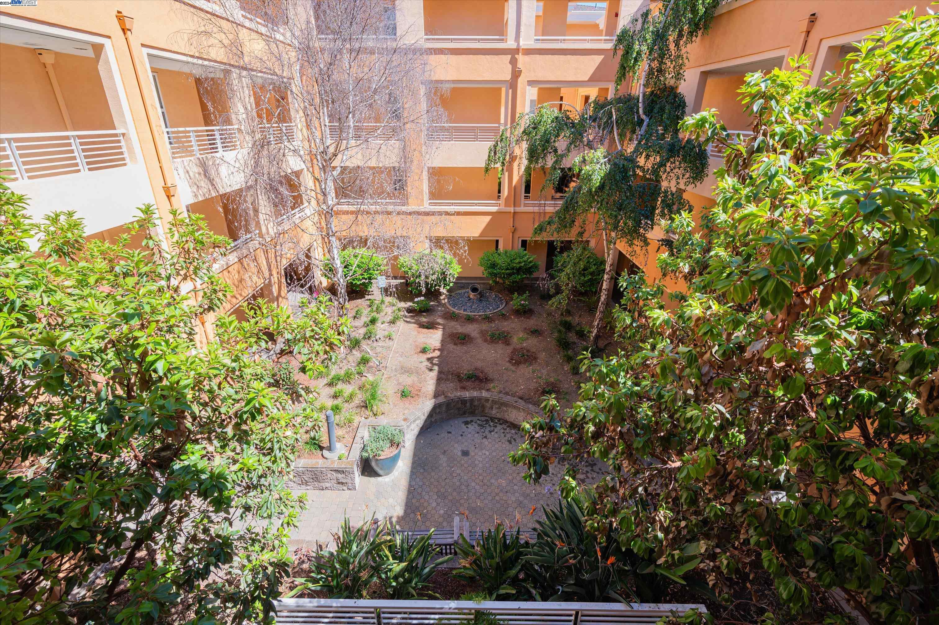 Detail Gallery Image 37 of 40 For 401 Crescent Court #4302,  San Francisco,  CA 94134 - 2 Beds | 2 Baths