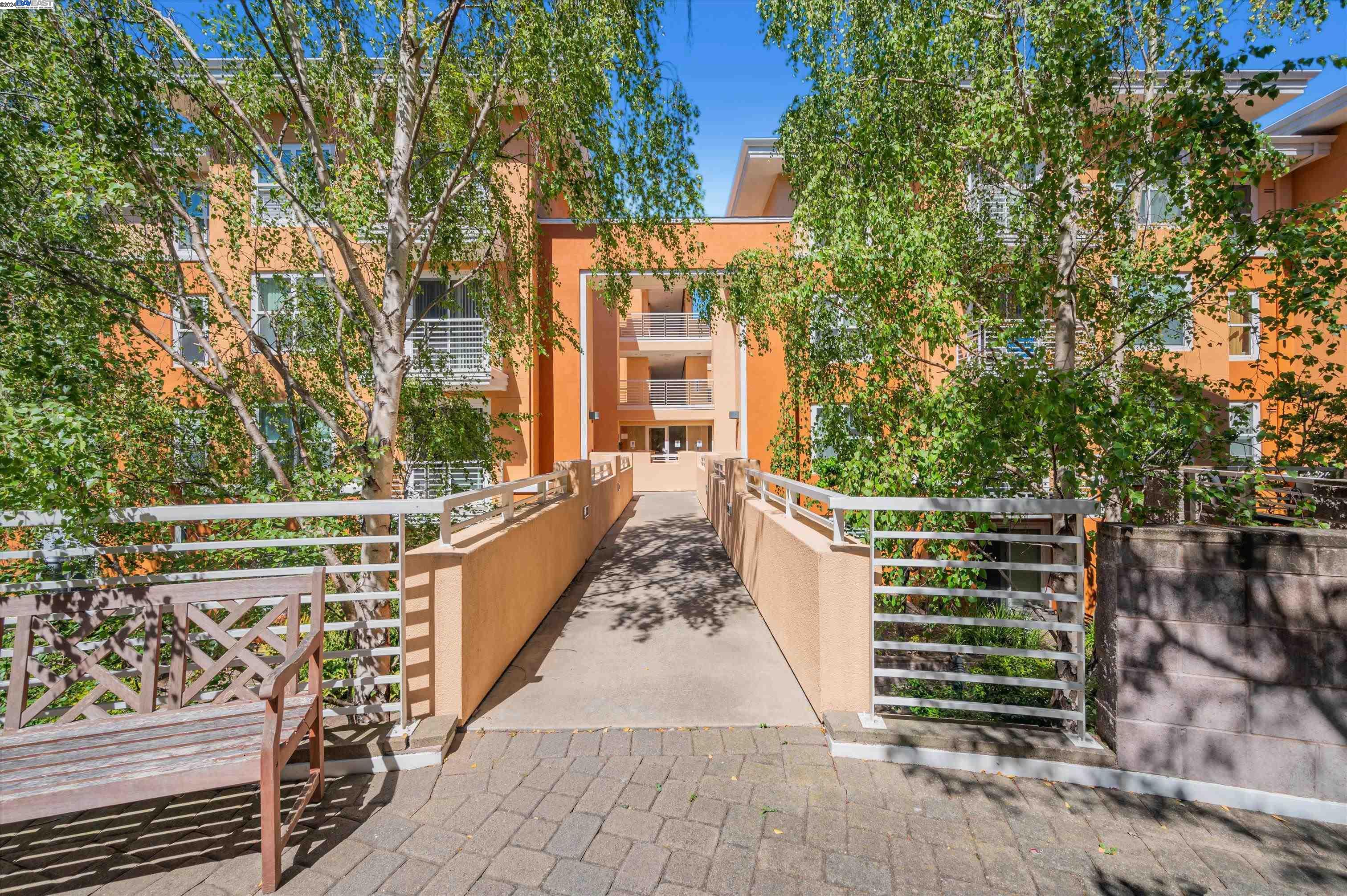 Detail Gallery Image 39 of 40 For 401 Crescent Court #4302,  San Francisco,  CA 94134 - 2 Beds | 2 Baths