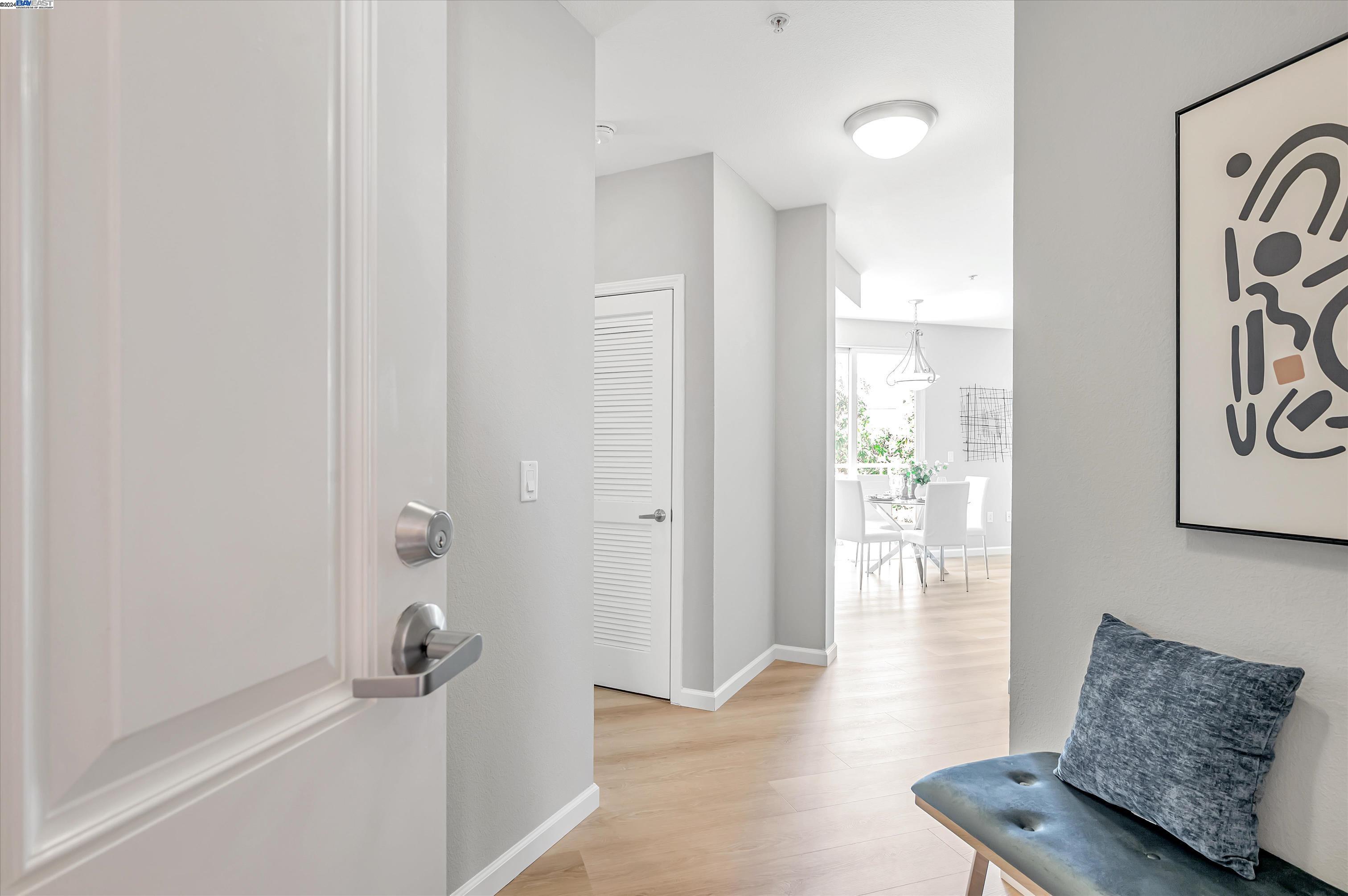 Detail Gallery Image 5 of 40 For 401 Crescent Court #4302,  San Francisco,  CA 94134 - 2 Beds | 2 Baths