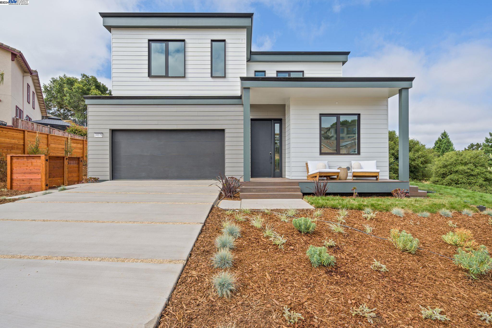 Detail Gallery Image 1 of 1 For 24579 Karina Ct, Hayward,  CA 94542 - 5 Beds | 3/1 Baths