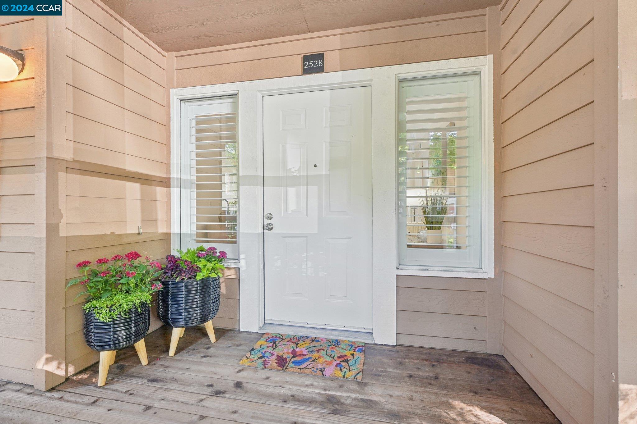 Detail Gallery Image 1 of 1 For 2528 Alveswood Cir, San Jose,  CA 95131 - 1 Beds | 1 Baths