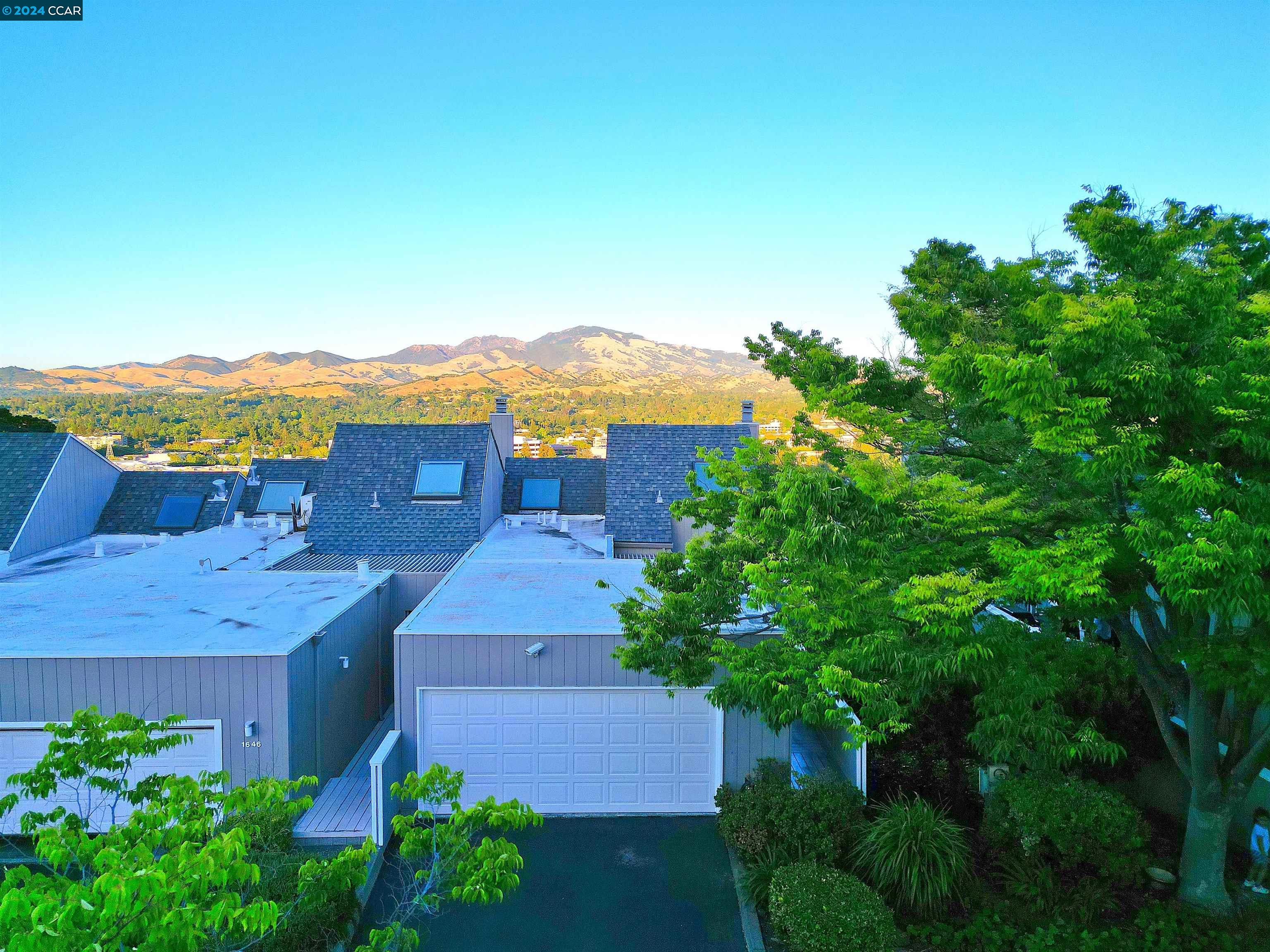 Photo #2: 41065692 Listing 