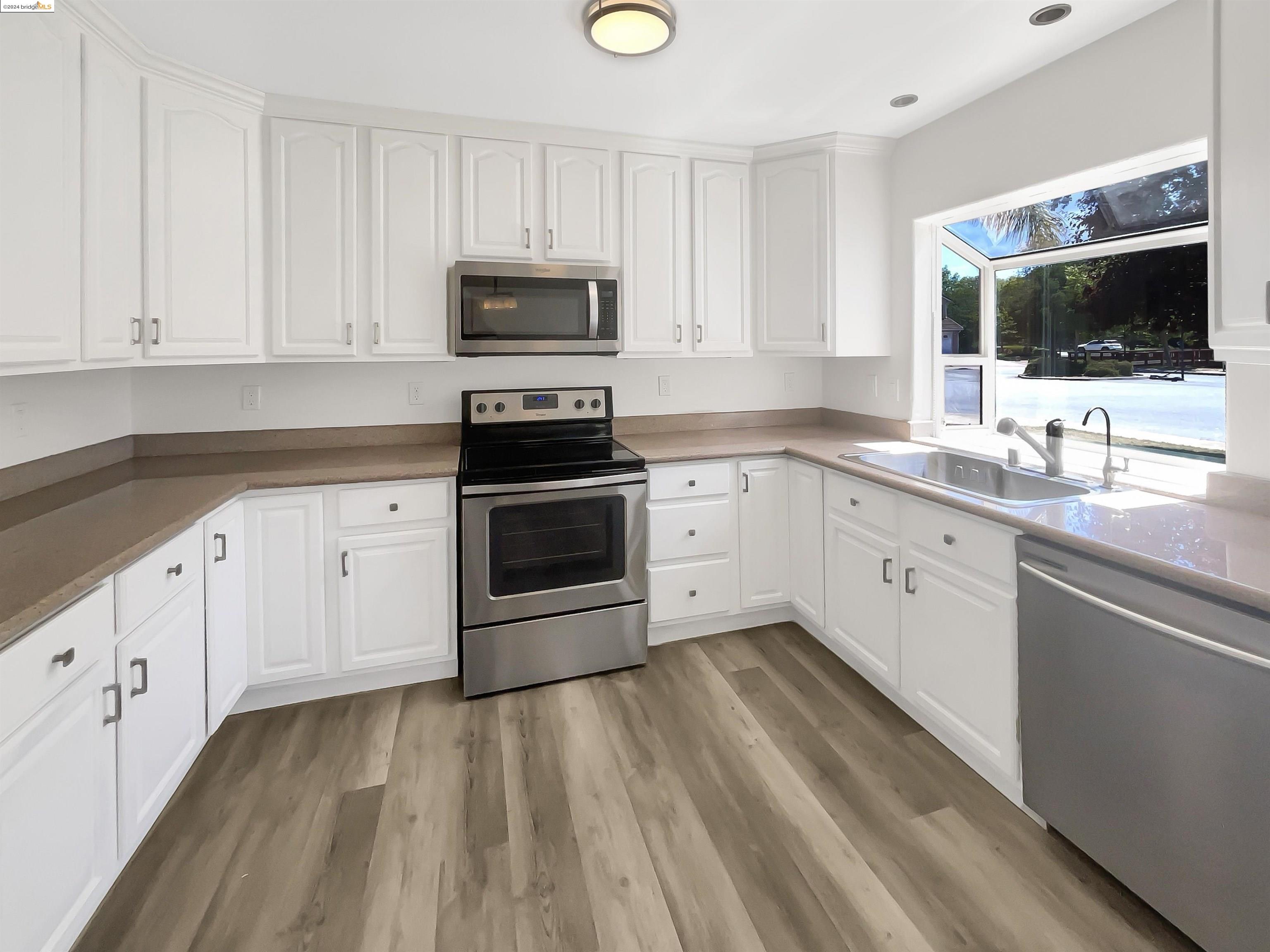 Detail Gallery Image 16 of 25 For 165 Christine Lynn, Morgan Hill,  CA 95037 - 4 Beds | 3 Baths