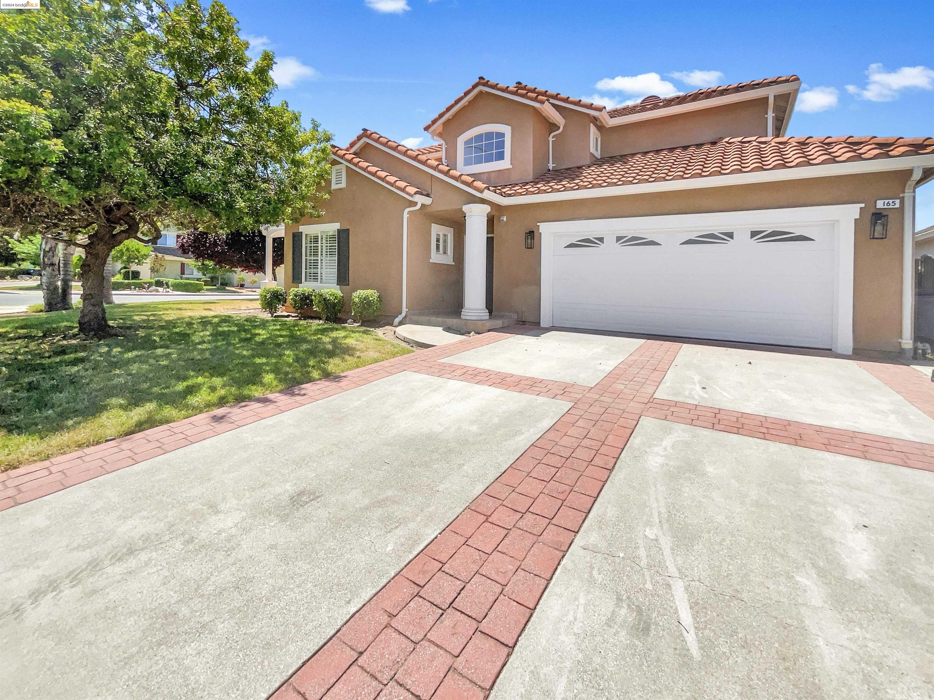 Detail Gallery Image 9 of 25 For 165 Christine Lynn, Morgan Hill,  CA 95037 - 4 Beds | 3 Baths
