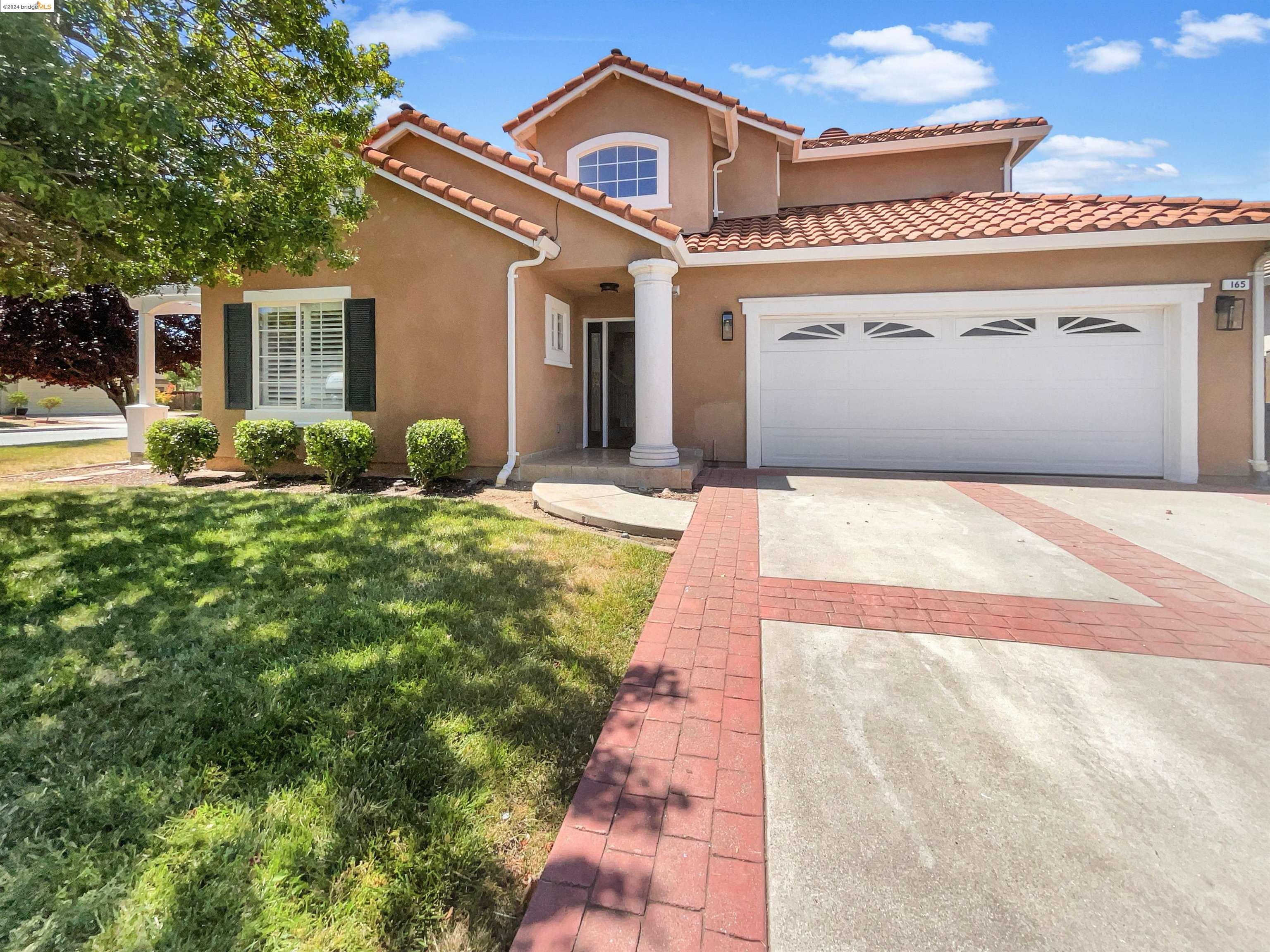 Detail Gallery Image 10 of 25 For 165 Christine Lynn, Morgan Hill,  CA 95037 - 4 Beds | 3 Baths