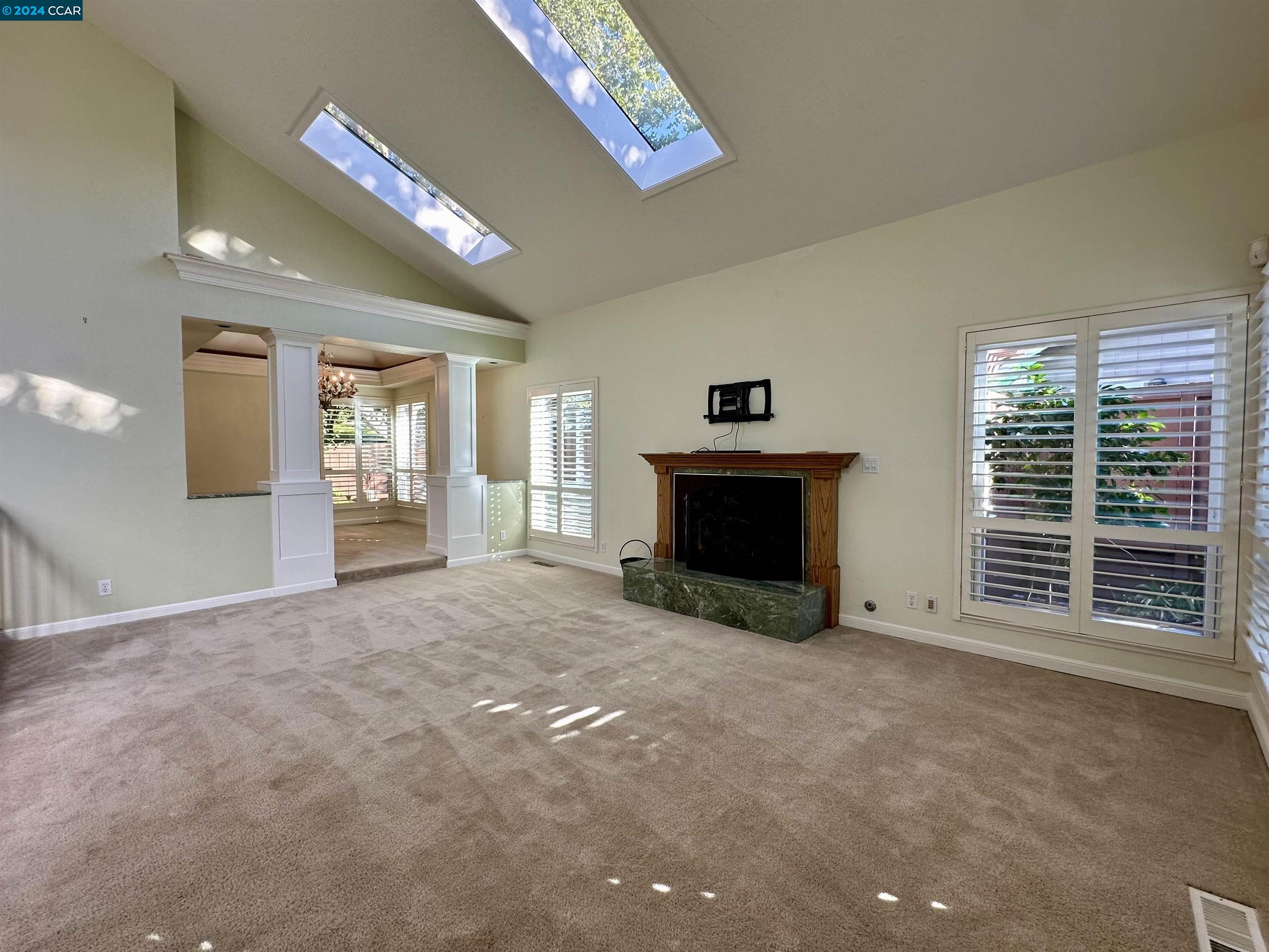 Detail Gallery Image 2 of 35 For 403 Jensen Ct, Danville,  CA 94526 - 3 Beds | 2/1 Baths
