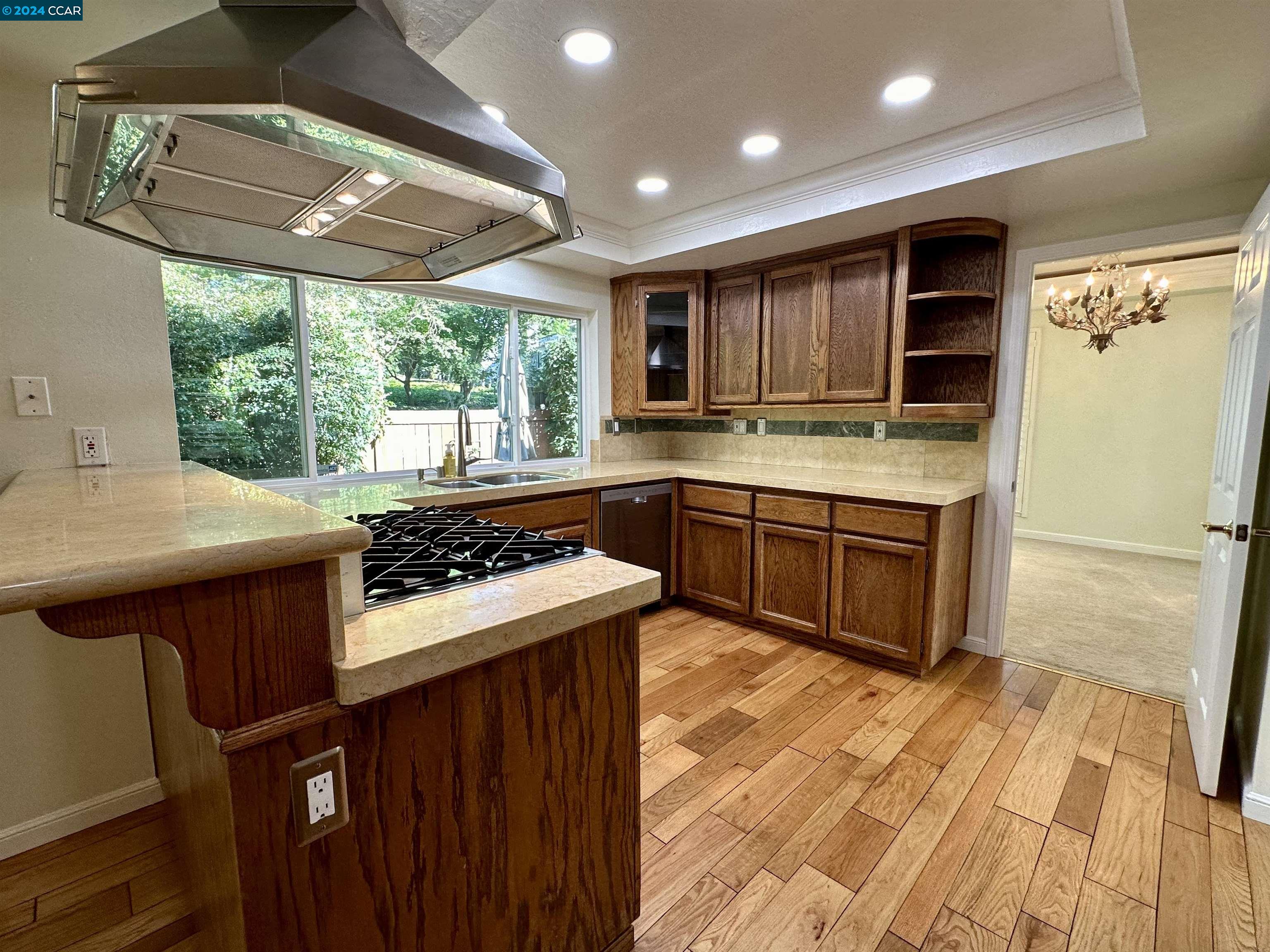 Detail Gallery Image 7 of 35 For 403 Jensen Ct, Danville,  CA 94526 - 3 Beds | 2/1 Baths