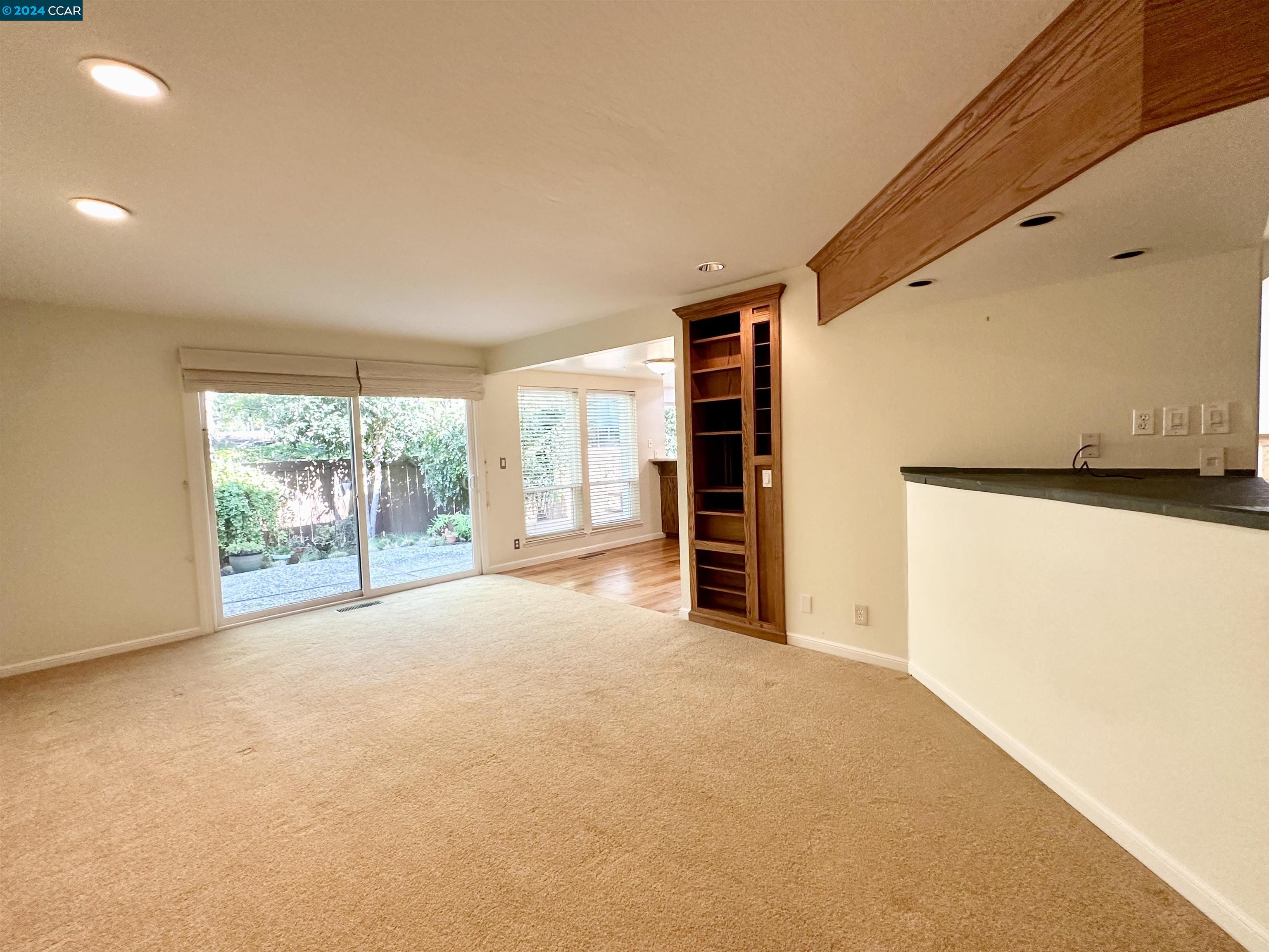 Detail Gallery Image 10 of 35 For 403 Jensen Ct, Danville,  CA 94526 - 3 Beds | 2/1 Baths