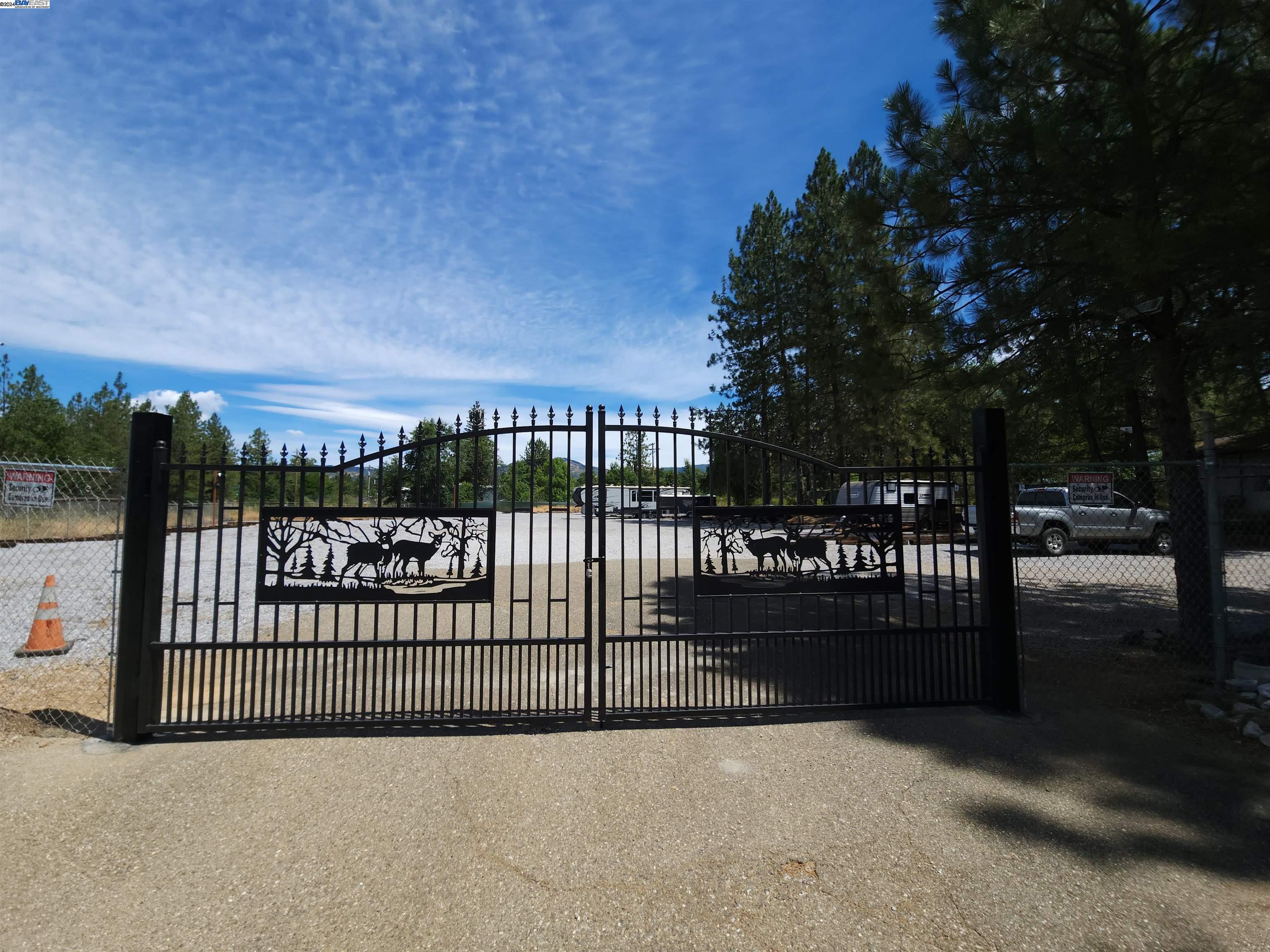 Detail Gallery Image 3 of 32 For 00 Antler School Rd, Lakehead,  CA 96051 - – Beds | – Baths
